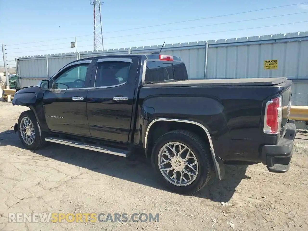 2 Фотография поврежденного автомобиля 1GTG6EEN4M1221938 GMC CANYON 2021