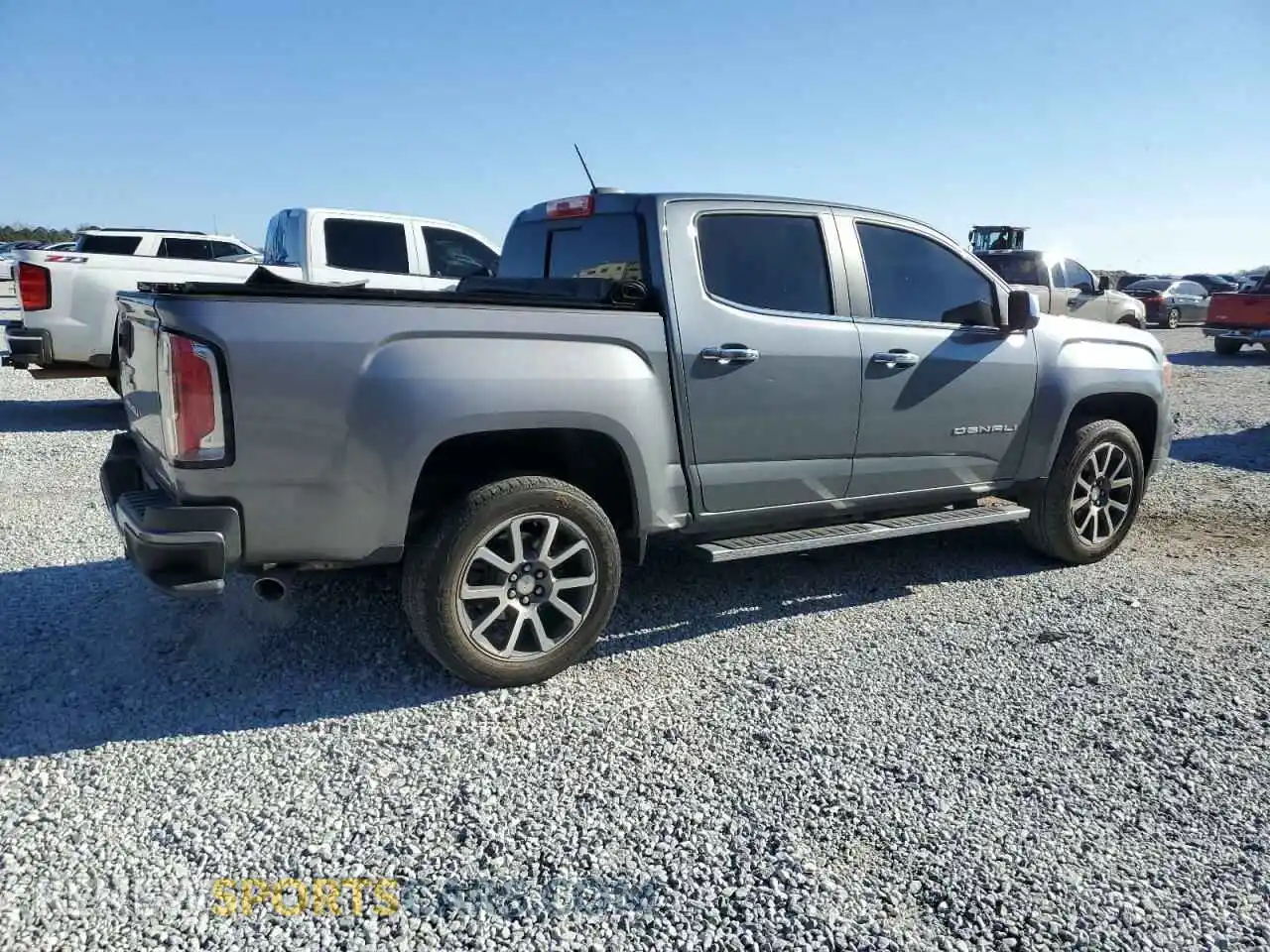3 Фотография поврежденного автомобиля 1GTG6EEN5M1281730 GMC CANYON 2021