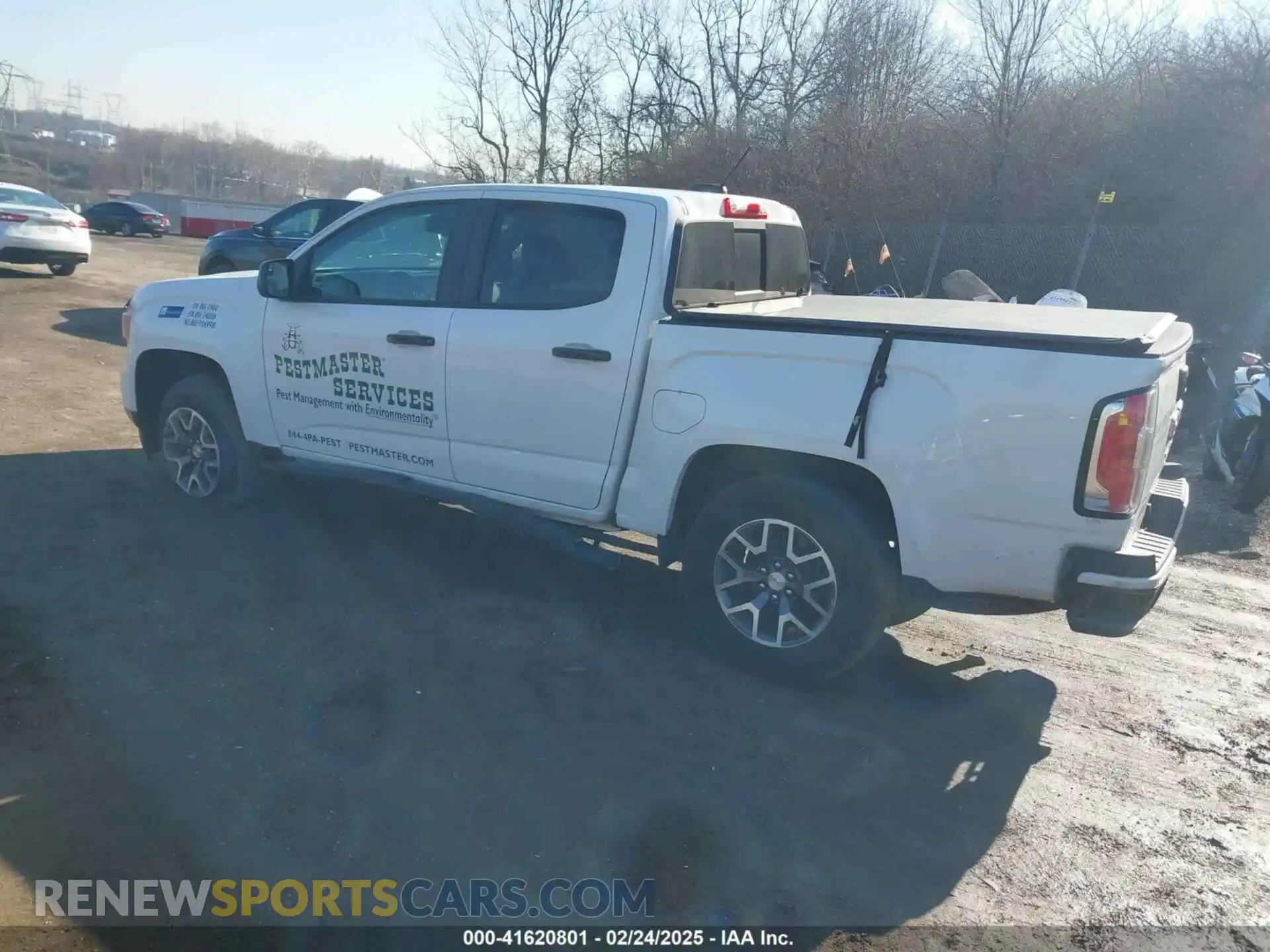 3 Photograph of a damaged car 1GTG6FEN0M1279289 GMC CANYON 2021