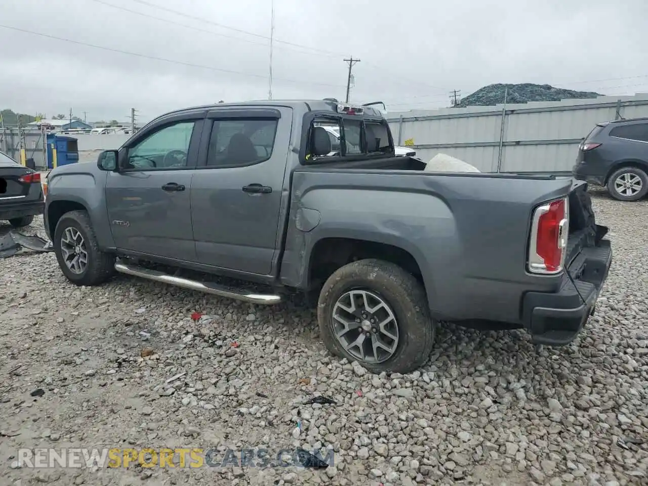 2 Photograph of a damaged car 1GTG6FEN1M1103416 GMC CANYON 2021