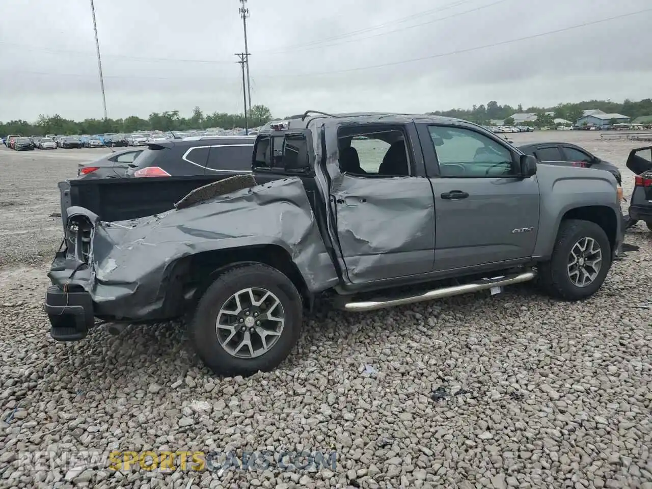3 Photograph of a damaged car 1GTG6FEN1M1103416 GMC CANYON 2021
