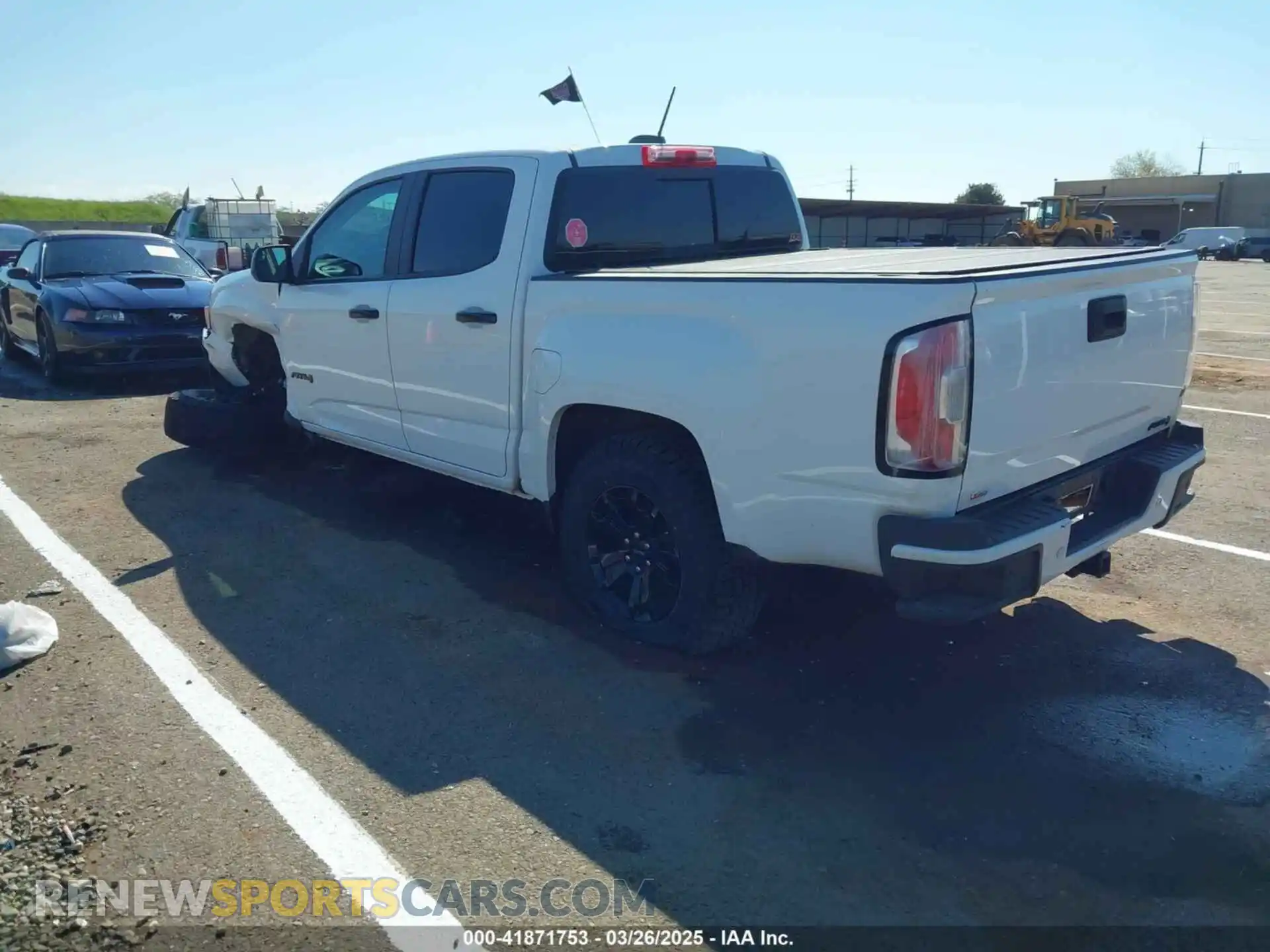 3 Фотография поврежденного автомобиля 1GTG6FEN8M1217042 GMC CANYON 2021