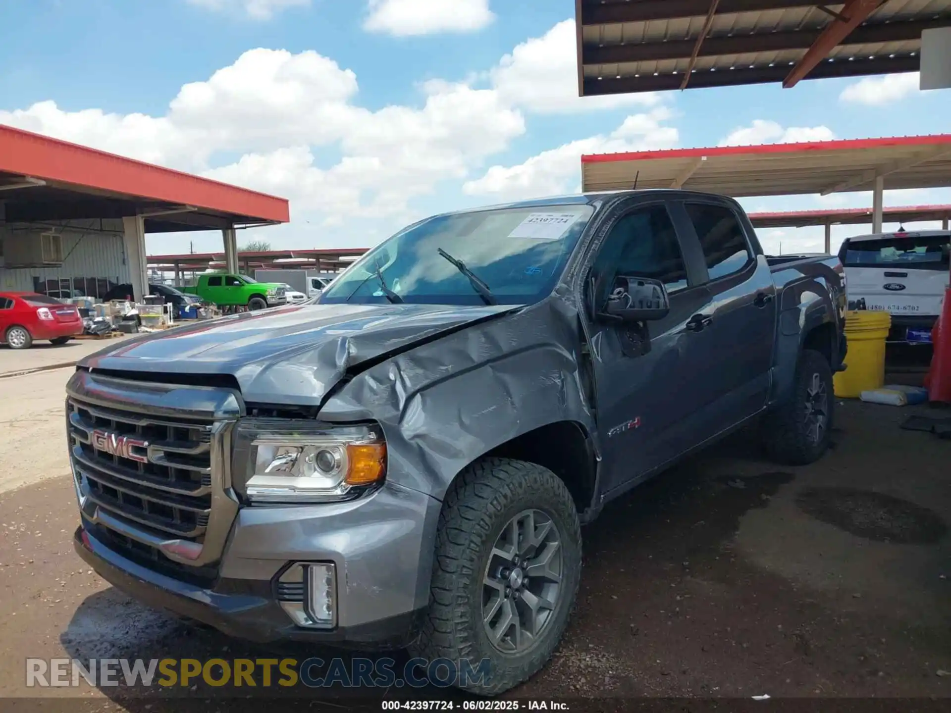 2 Photograph of a damaged car 1GTG6FEN3N1316191 GMC CANYON 2022