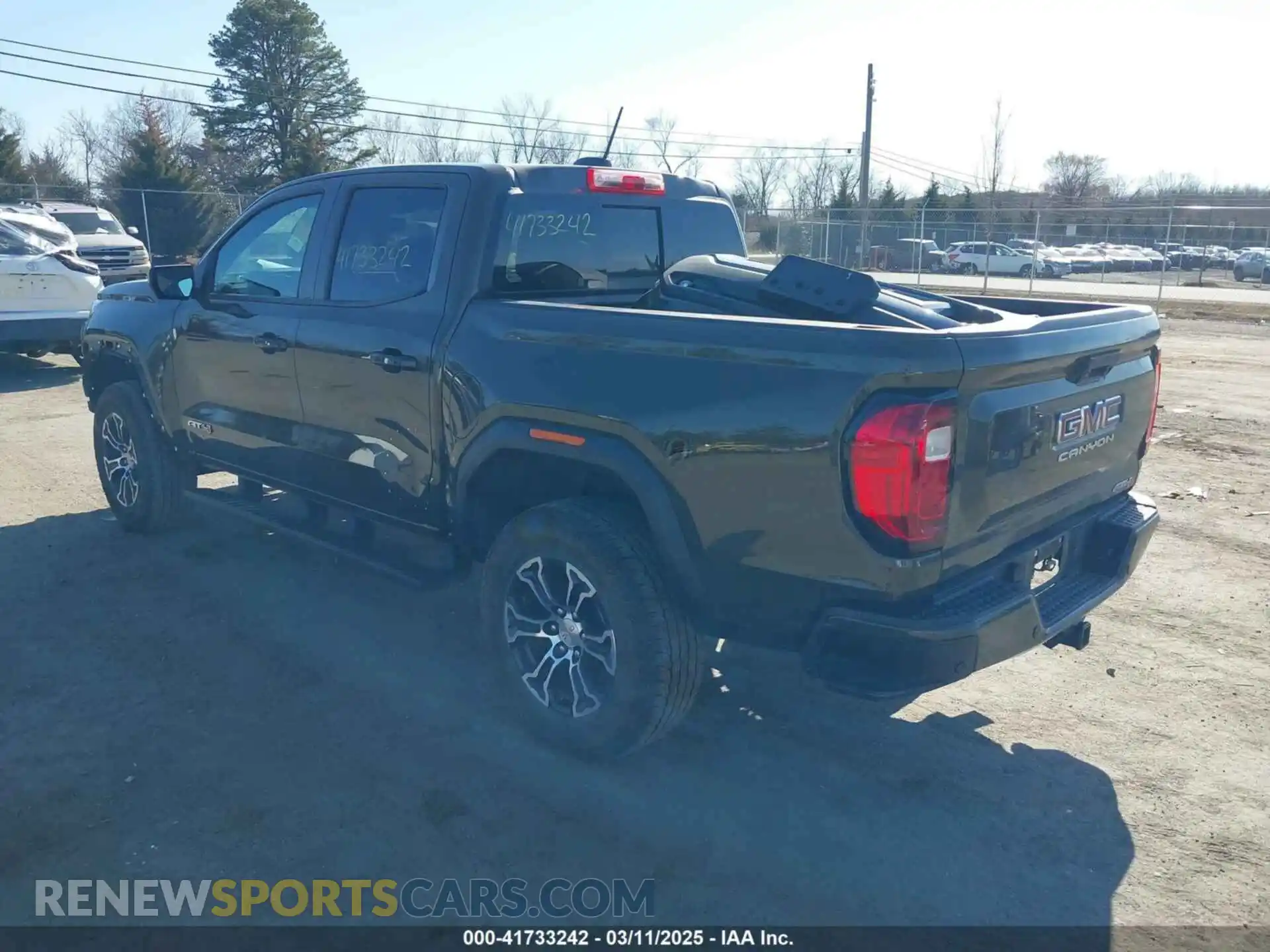 3 fotografías del automóvil dañado 1GTP6DEK1P1174713 GMC CANYON 2023