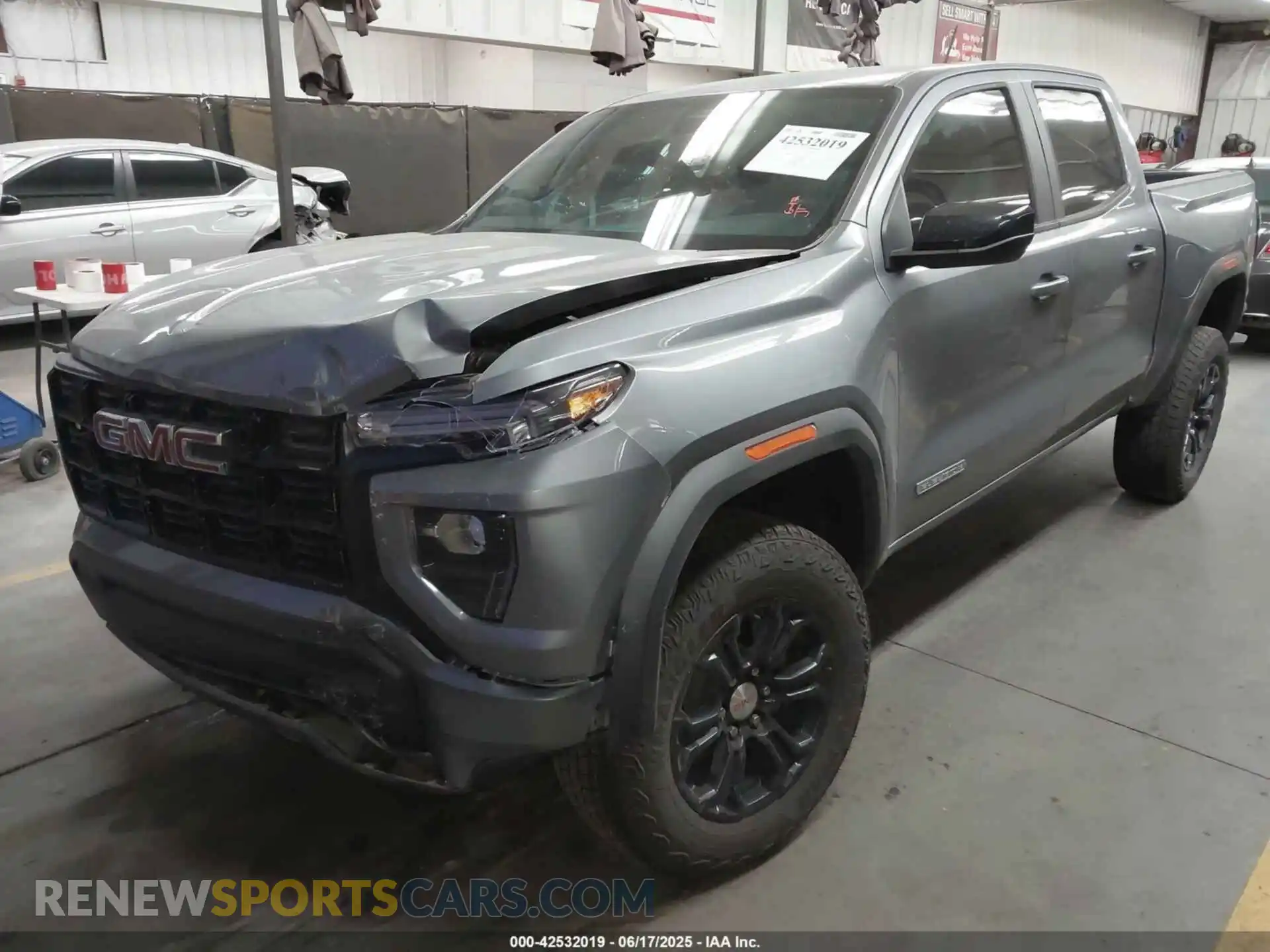 2 fotografías del automóvil dañado 1GTP5BEK1R1211253 GMC CANYON 2024