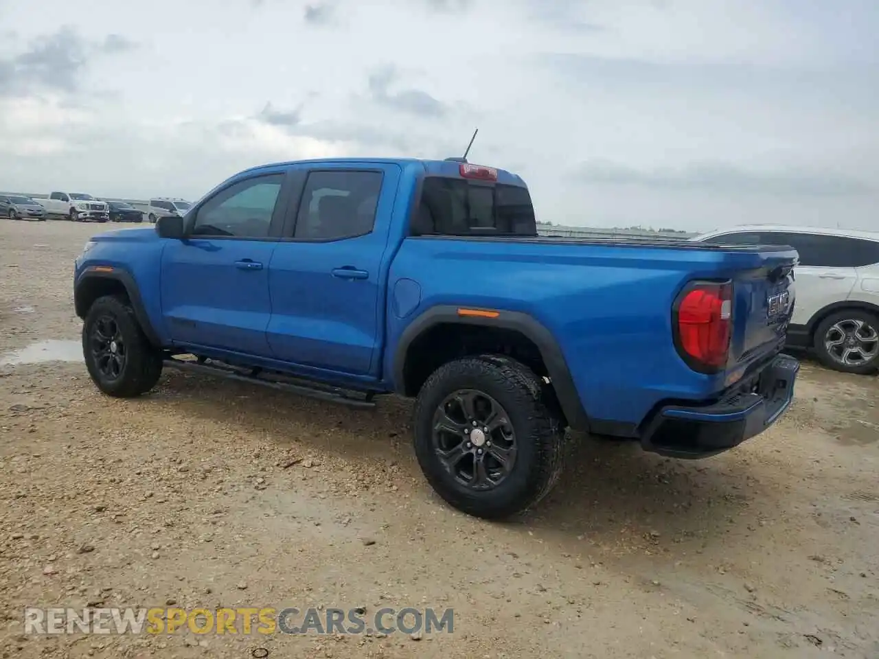 2 fotografías del automóvil dañado 1GTP5BEK2R1203243 GMC CANYON 2024