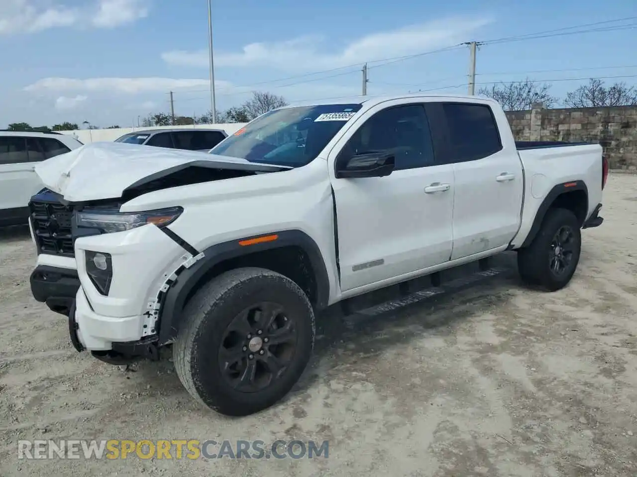 1 Photograph of a damaged car 1GTP5BEK7R1176671 GMC CANYON 2024