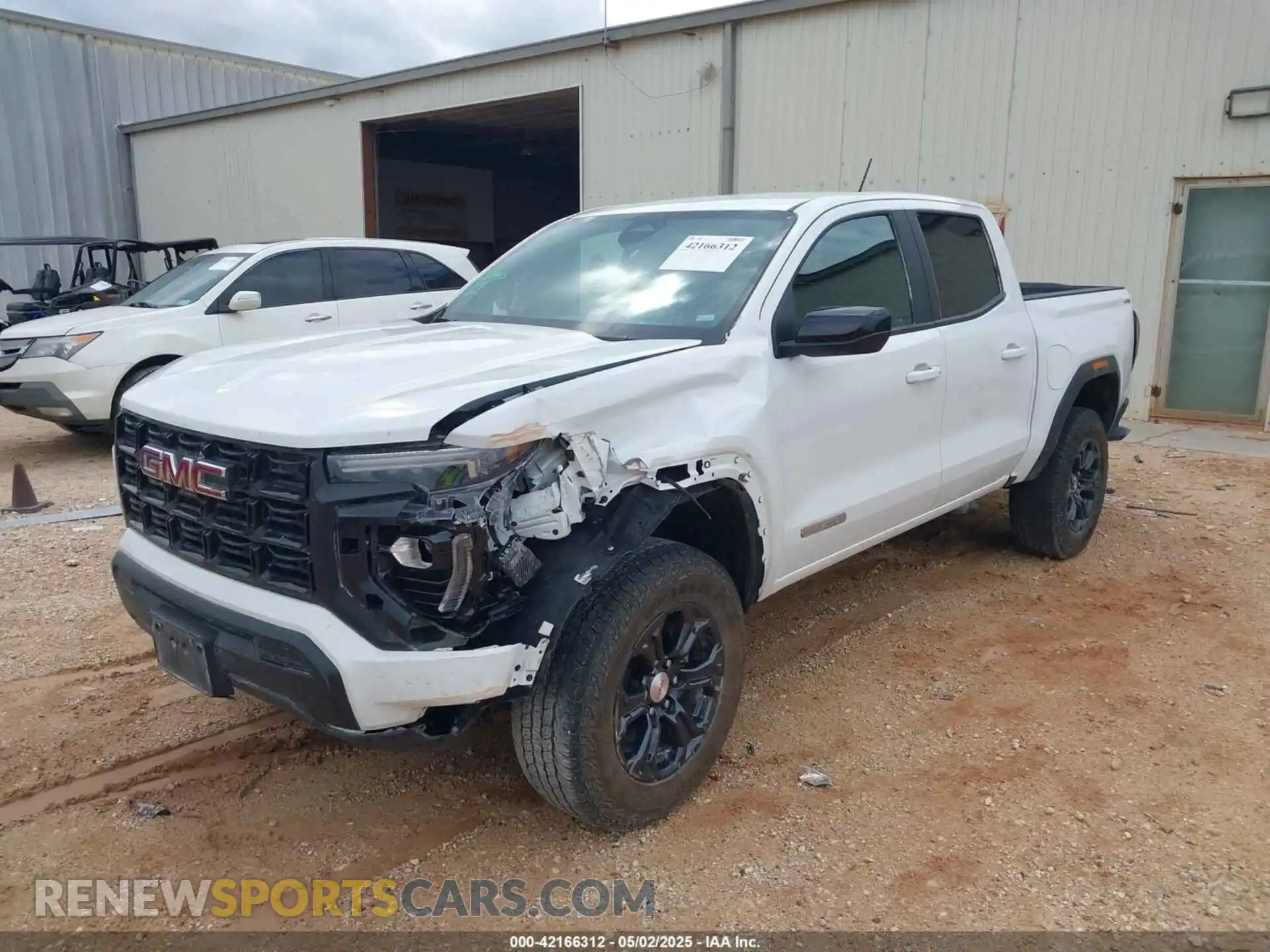 2 Photograph of a damaged car 1GTP6BEK4R1131393 GMC CANYON 2024