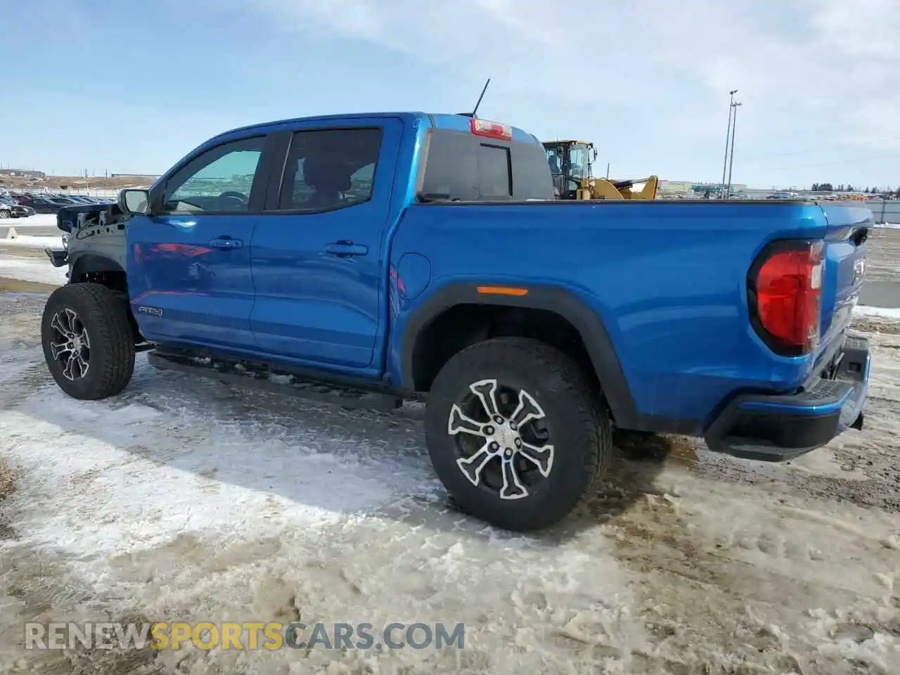 2 fotografías del automóvil dañado 1GTP6DEKXR1197281 GMC CANYON 2024