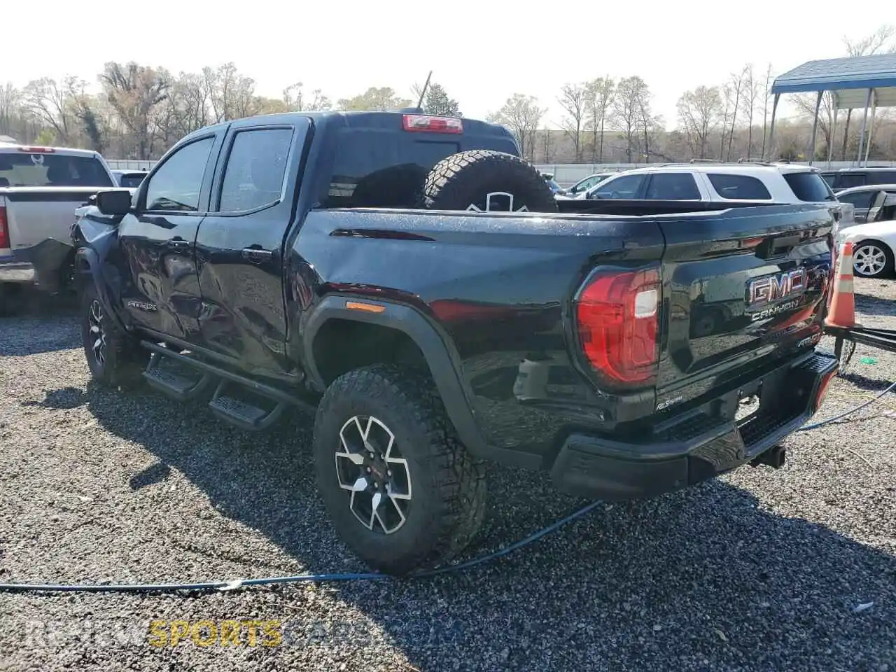 2 Photograph of a damaged car 1GTP6EEK7R1222174 GMC CANYON 2024