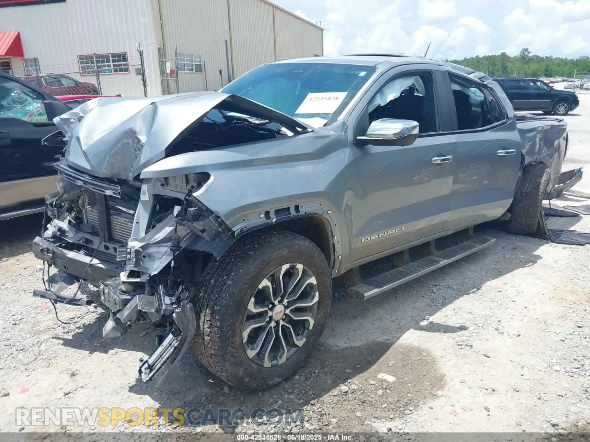 2 fotografías del automóvil dañado 1GTP6FEK7R1213206 GMC CANYON 2024