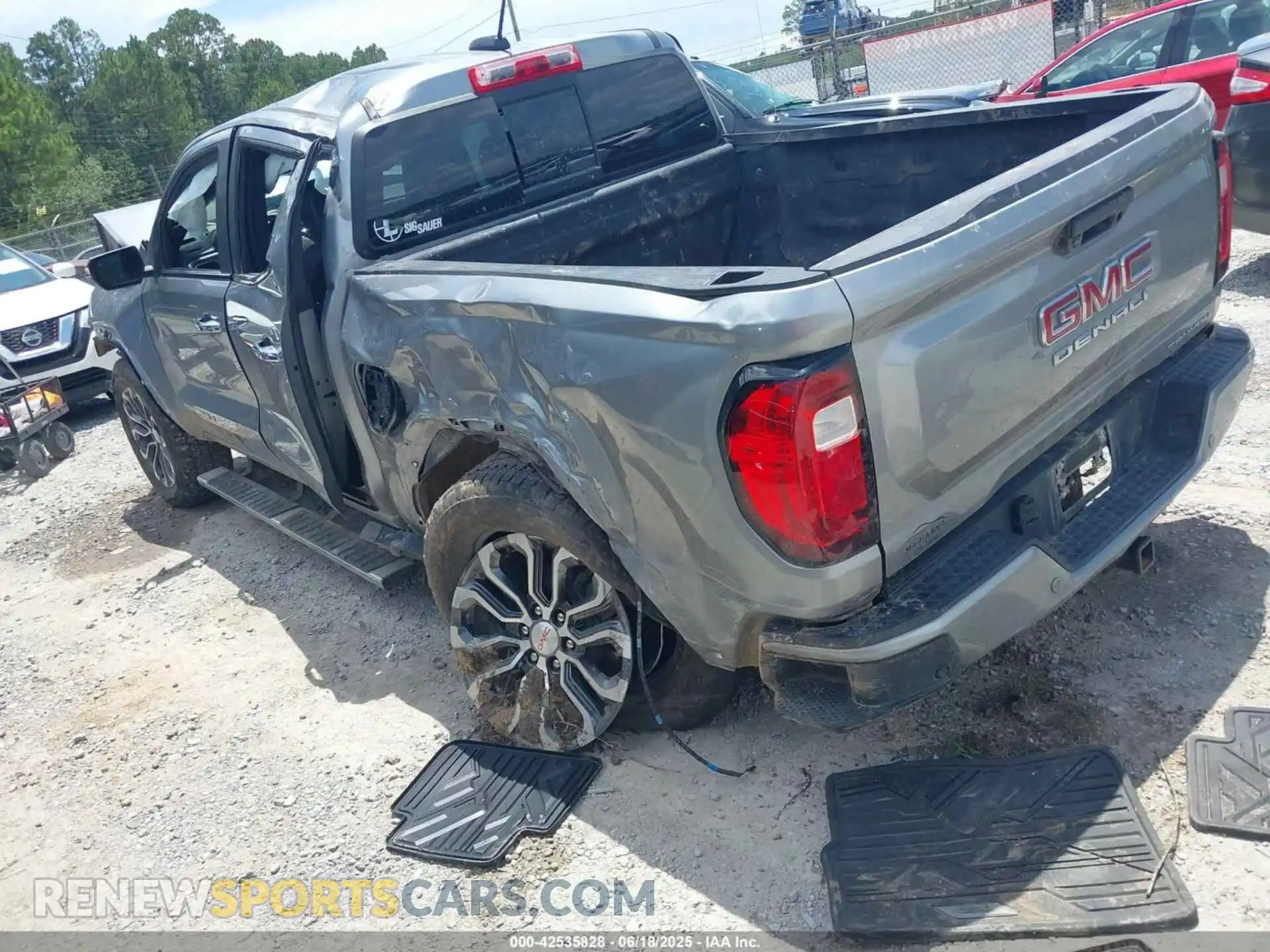 3 fotografías del automóvil dañado 1GTP6FEK7R1213206 GMC CANYON 2024