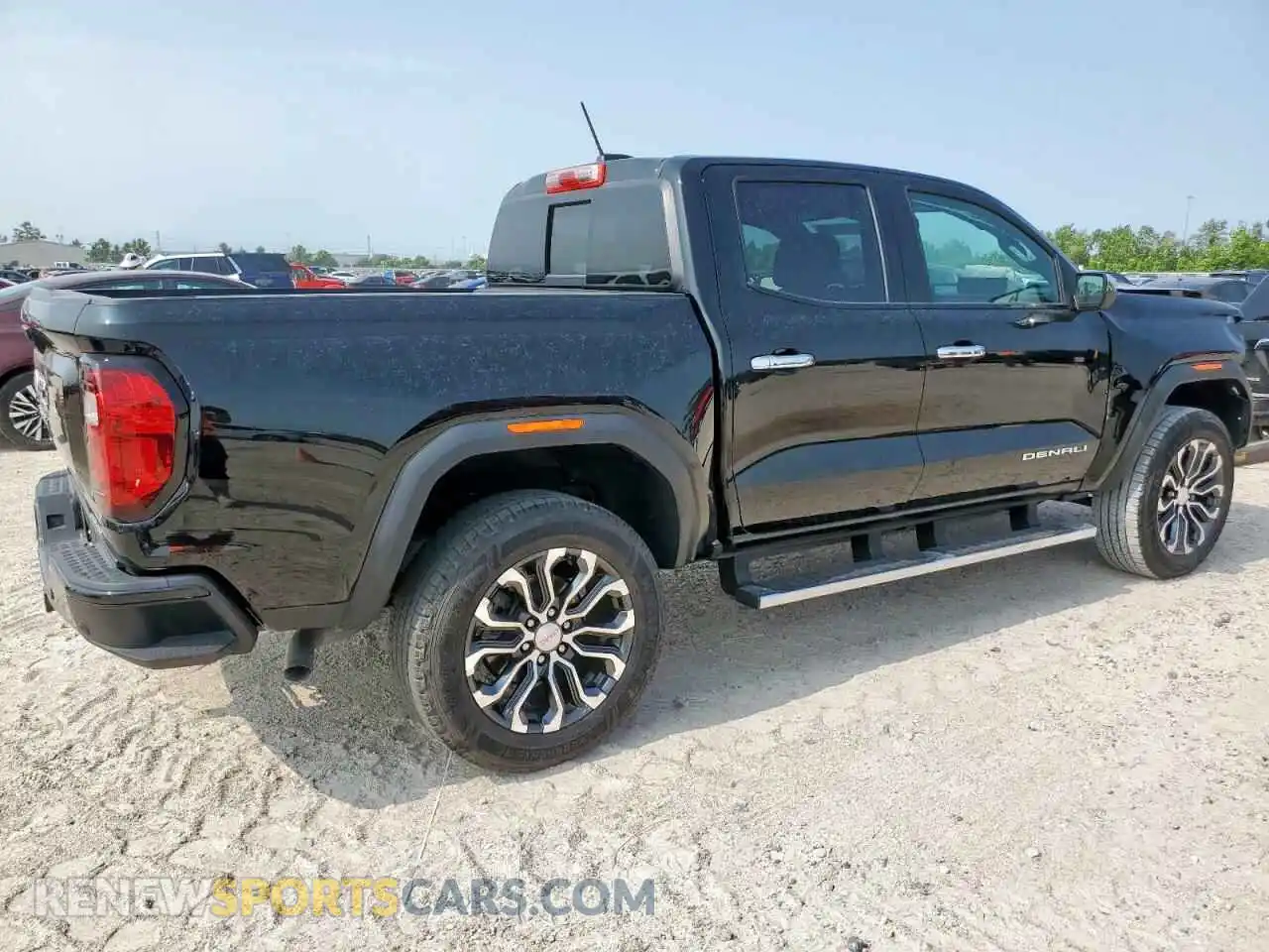 3 fotografías del automóvil dañado 1GTP6FEK8R1133039 GMC CANYON 2024