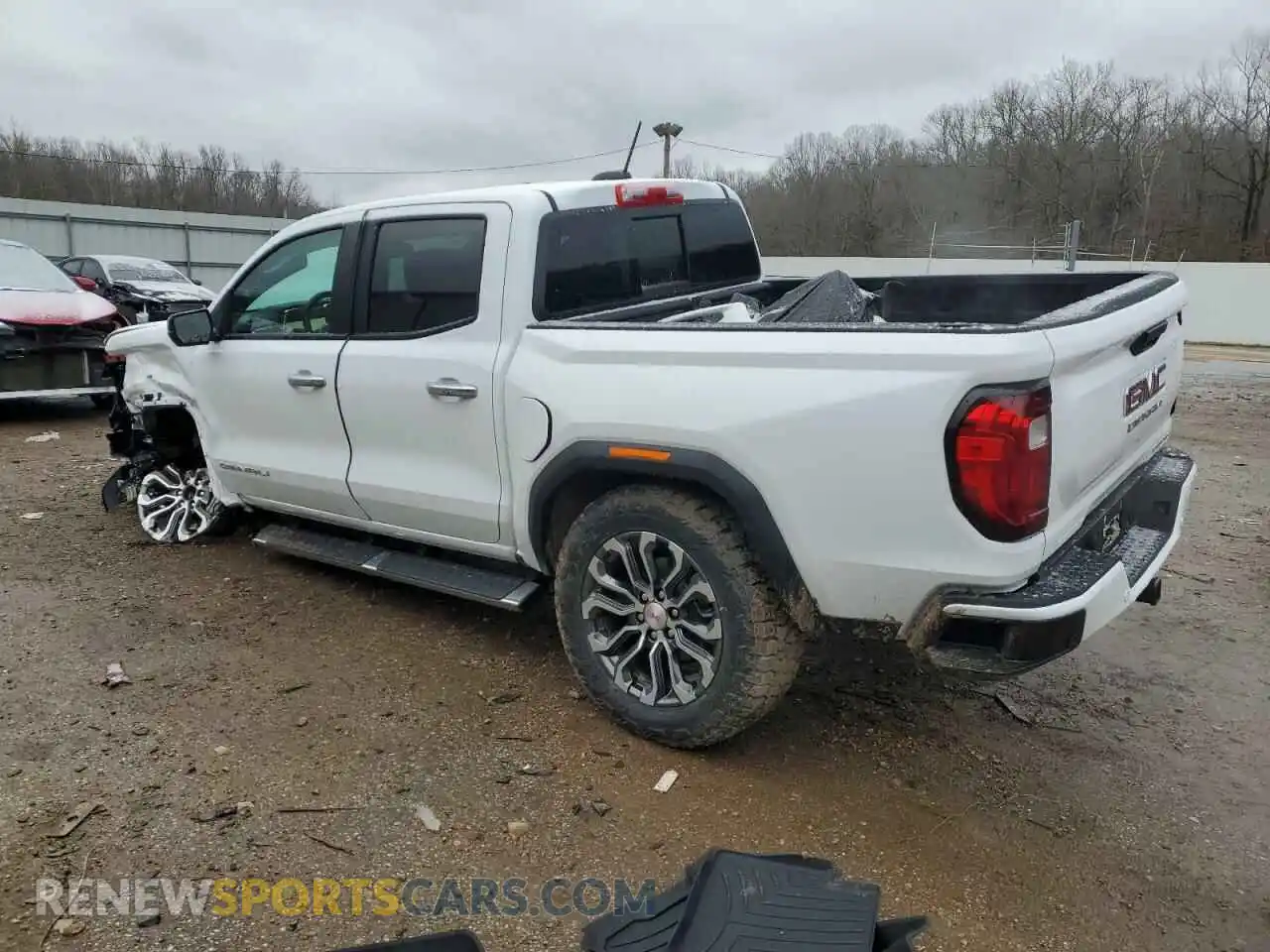 2 Photograph of a damaged car 1GTP2FEK1S1111725 GMC CANYON 2025
