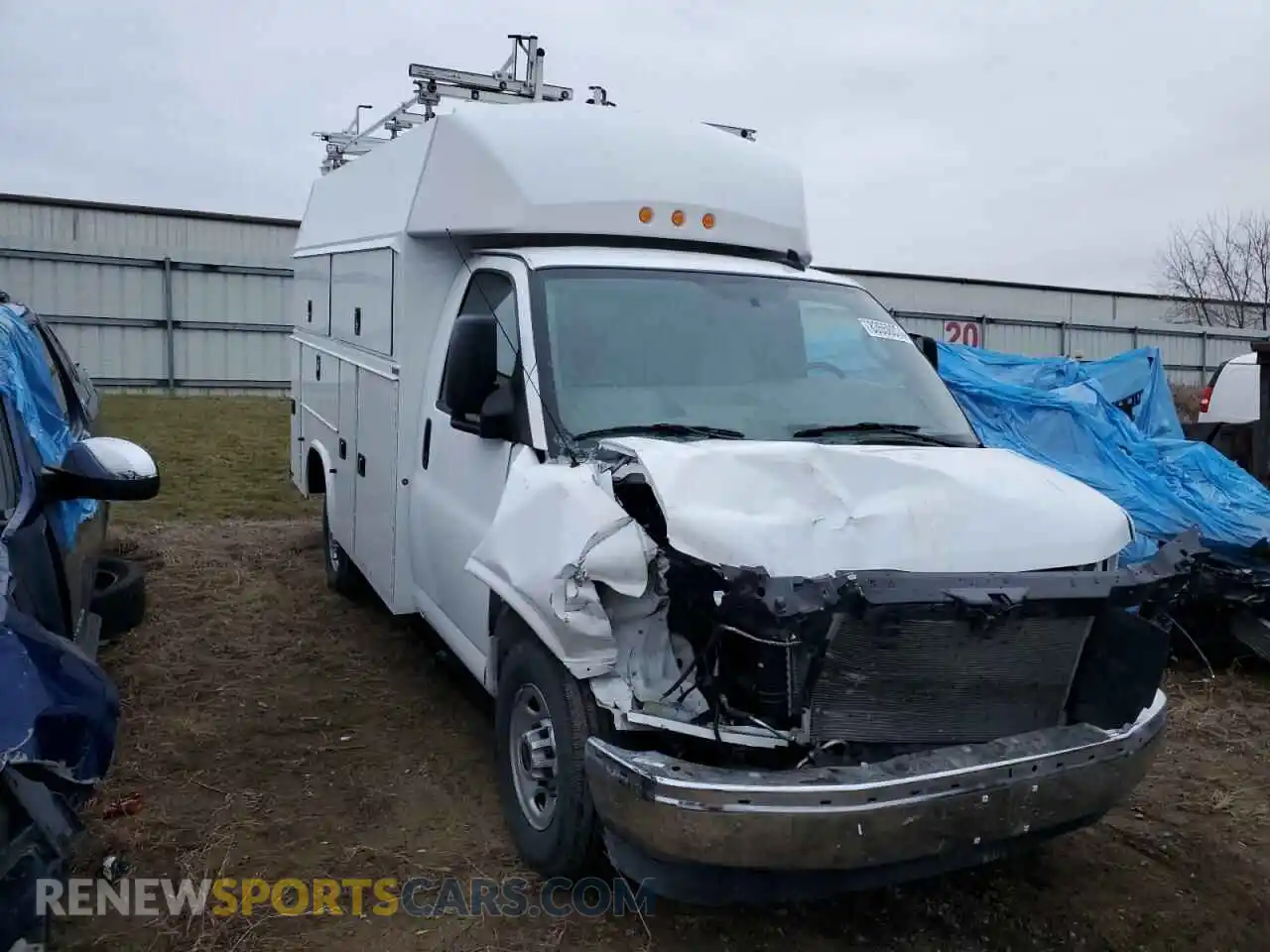 1 Photograph of a damaged car 1GD07RF71P1194316 GMC SAVANA 2023