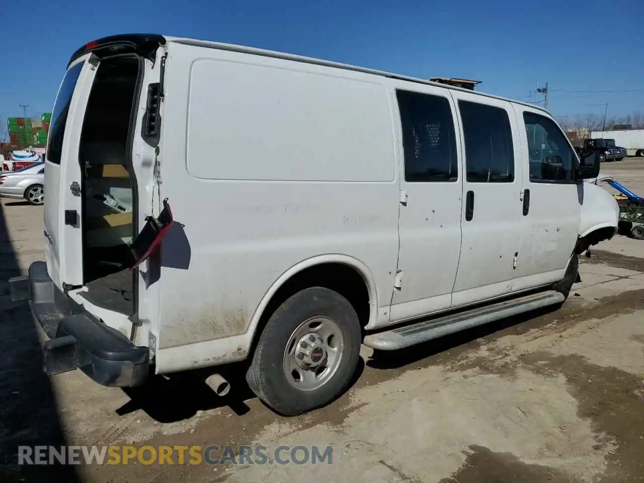 3 Photograph of a damaged car 1GTW7AFP2P1194440 GMC SAVANA 2023