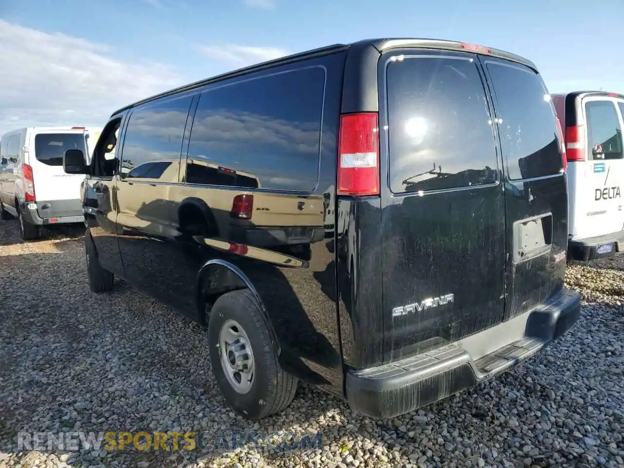 2 Photograph of a damaged car 1GTW7AFPXP1100238 GMC SAVANA 2023