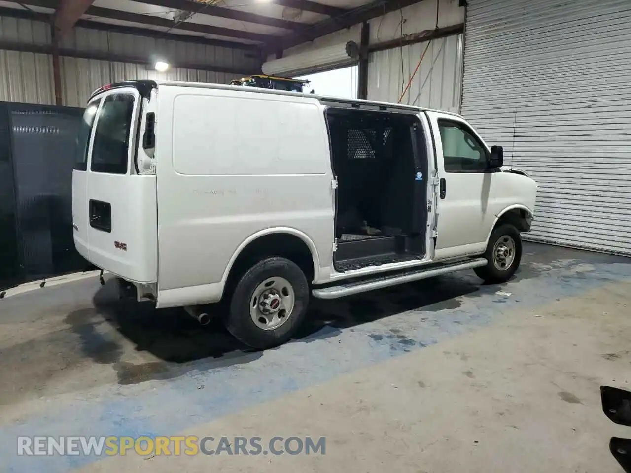 3 Photograph of a damaged car 1GTW7AFP3R1189346 GMC SAVANA 2024