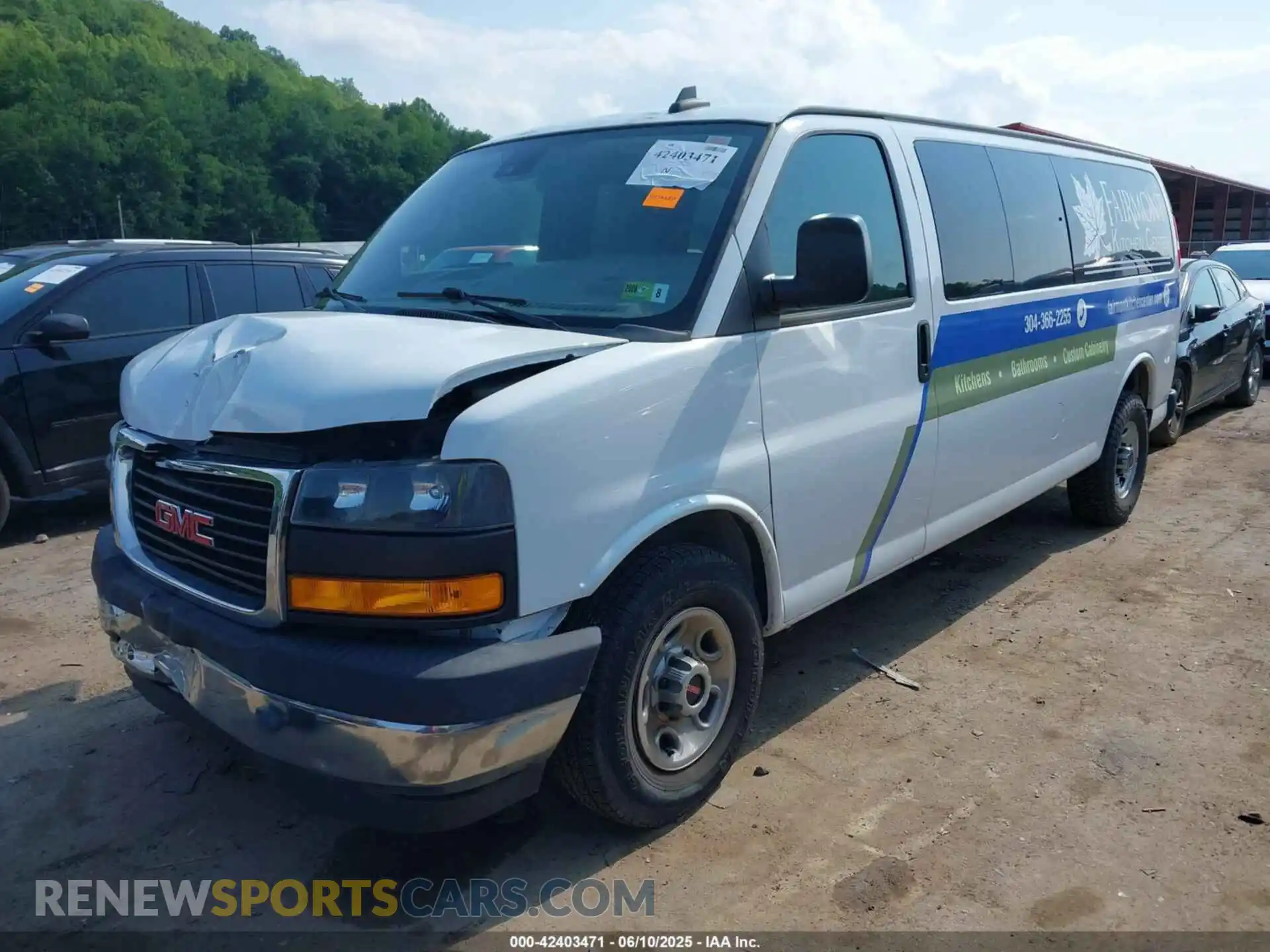 2 fotografías del automóvil dañado 1GJZ7PFG1L1168270 GMC SAVANA CARGO 2020