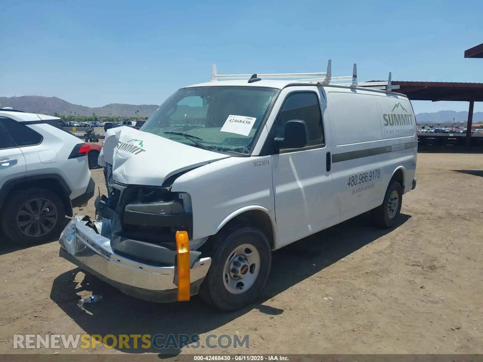 2 fotografías del automóvil dañado 1GTW7AFP2P1105188 GMC SAVANA CARGO 2023