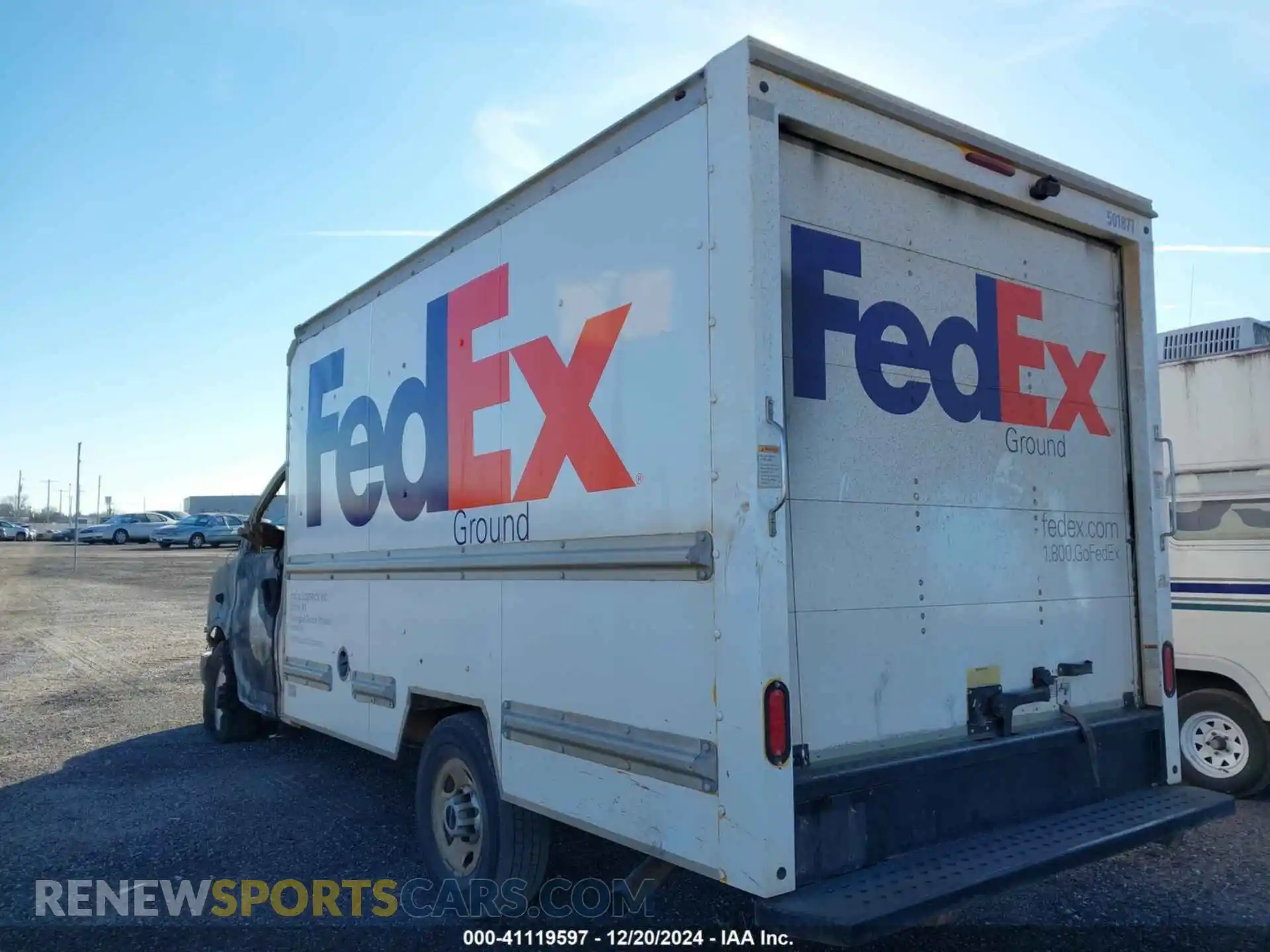 3 Photograph of a damaged car 1GD07RFP1K1178996 GMC SAVANA CUTAWAY 2019