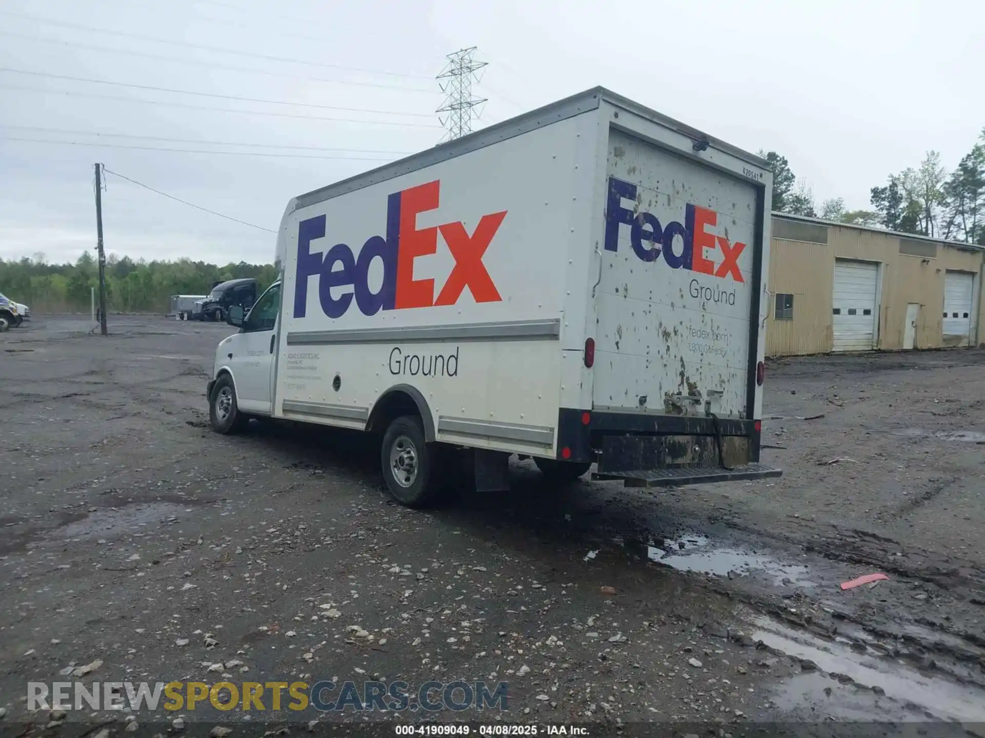3 Photograph of a damaged car 1GD07SFP1K1295775 GMC SAVANA CUTAWAY 2019