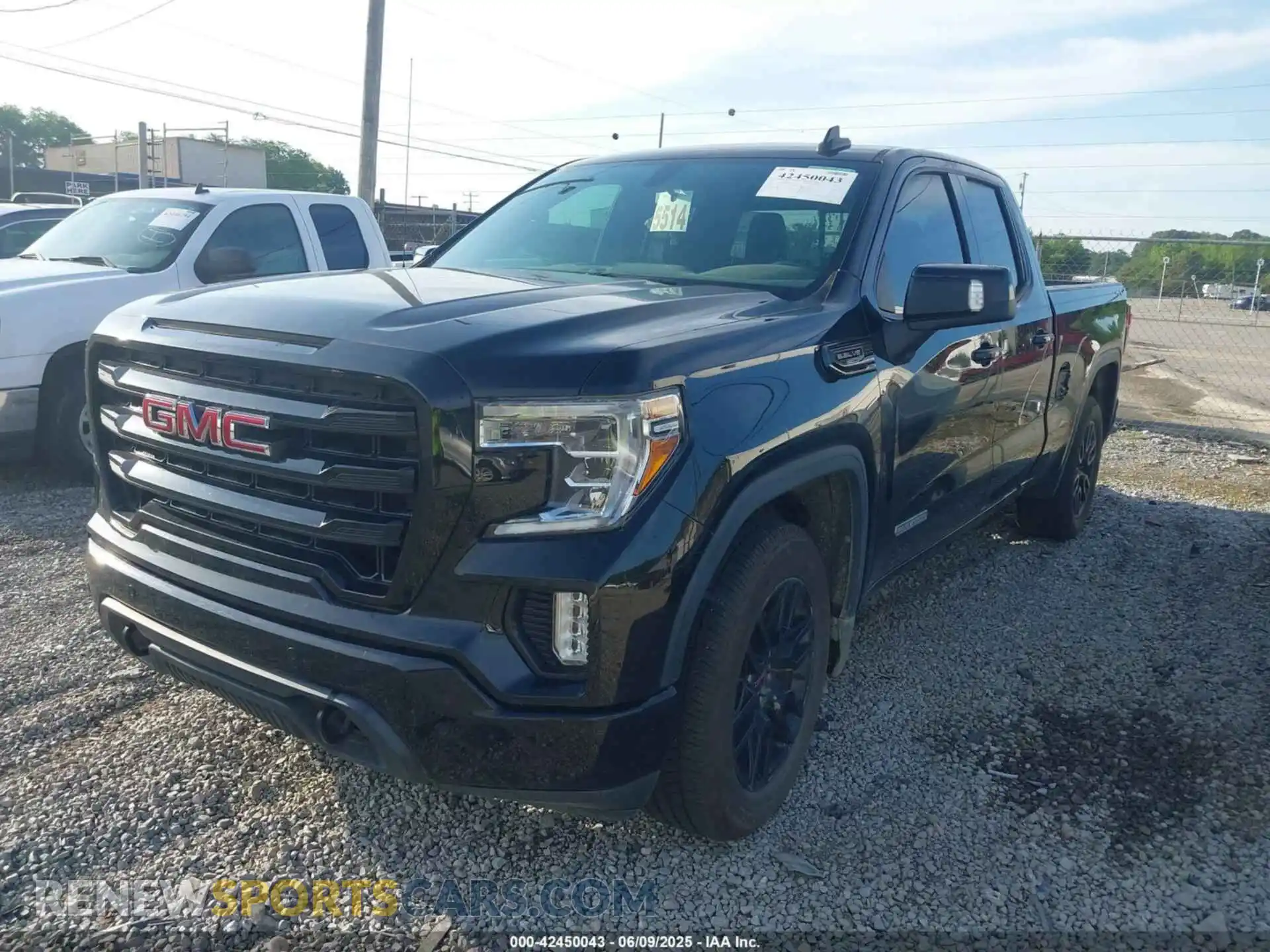2 fotografías del automóvil dañado 1GTR9CED6KZ224432 GMC SIERRA 1500 2019