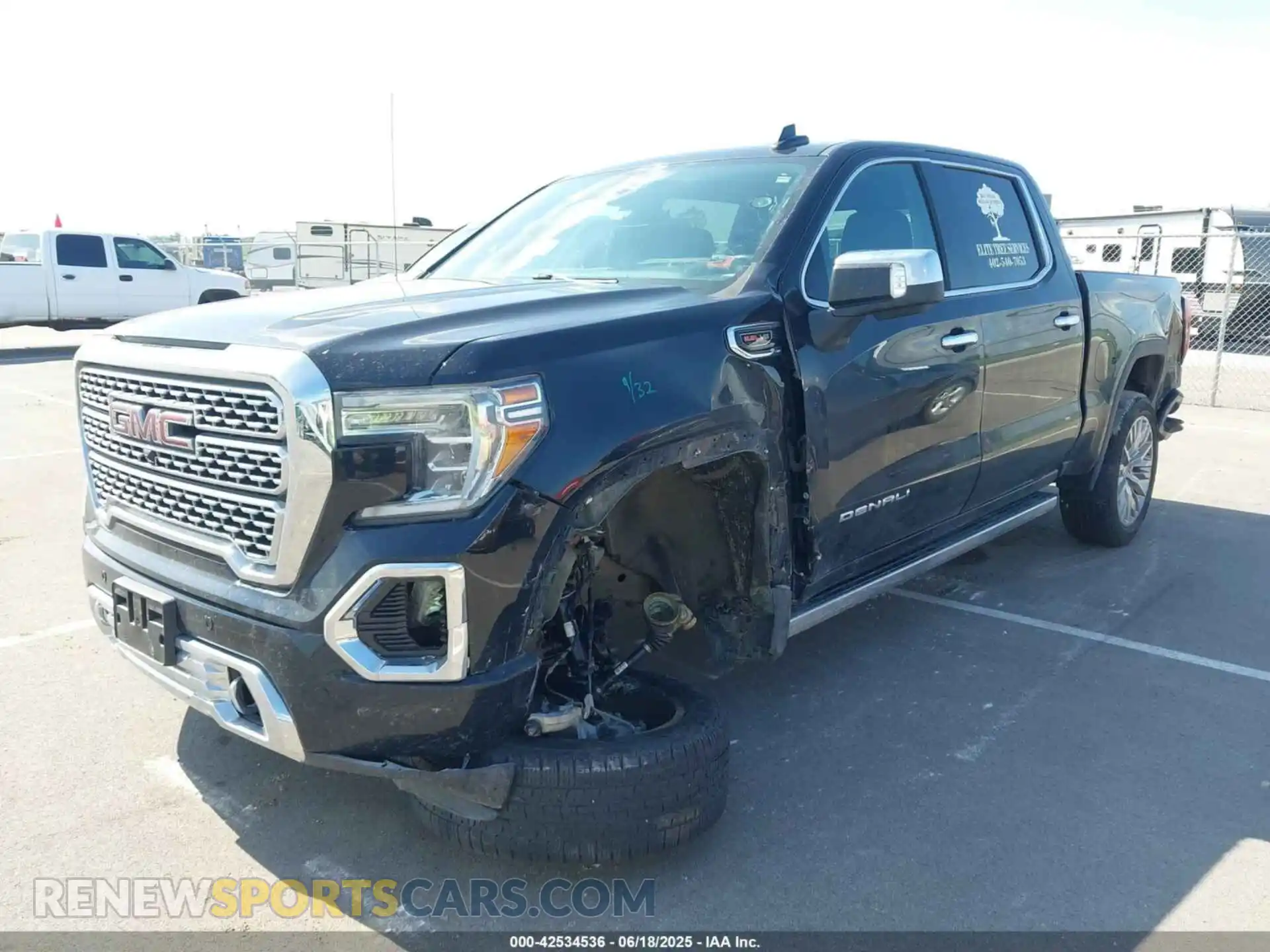 2 fotografías del automóvil dañado 1GTU9FEL4KZ381346 GMC SIERRA 1500 2019