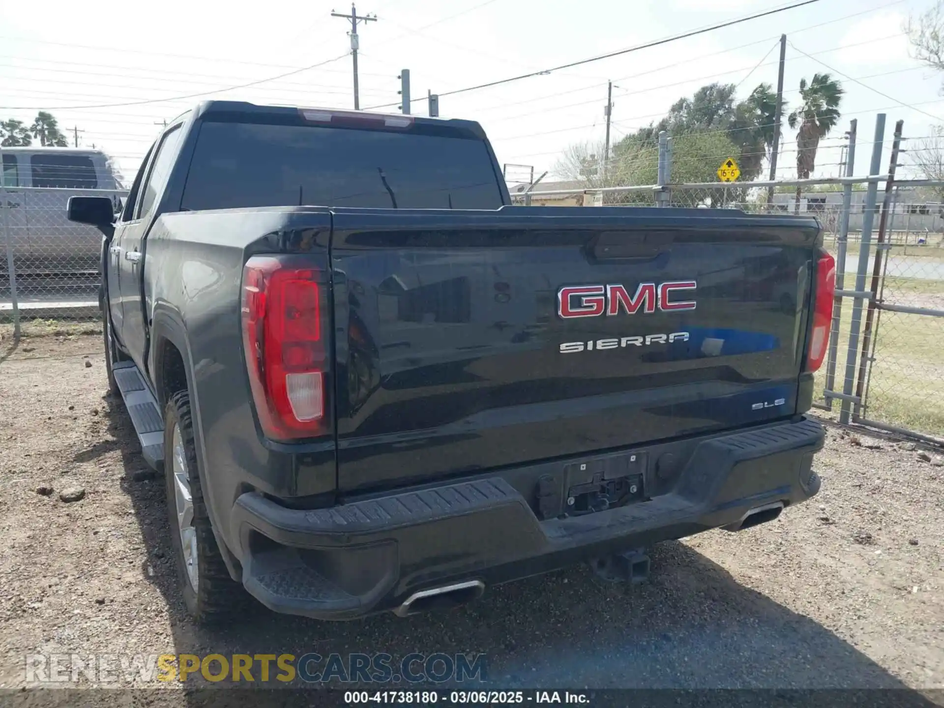 3 Фотография поврежденного автомобиля 3GTP8BED9LG124606 GMC SIERRA 1500 2020