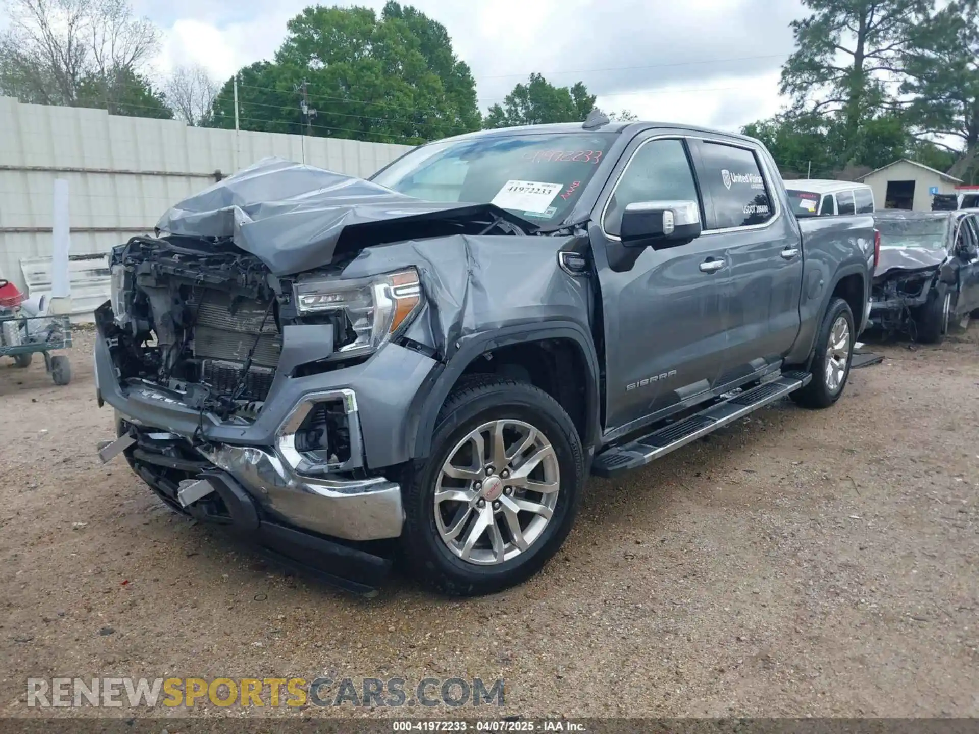 2 Photograph of a damaged car 3GTP8DET3LG367928 GMC SIERRA 1500 2020