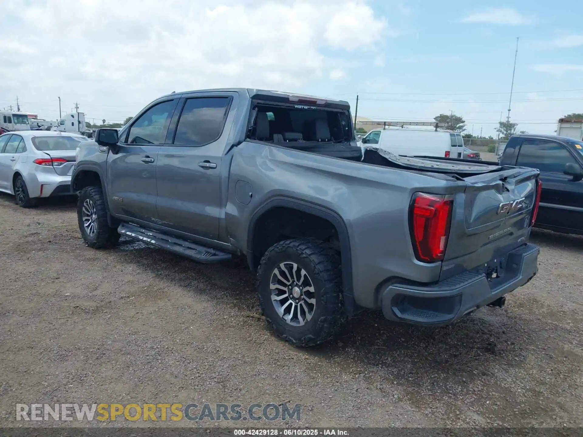 3 fotografías del automóvil dañado 3GTP9EED5MG452668 GMC SIERRA 1500 2021