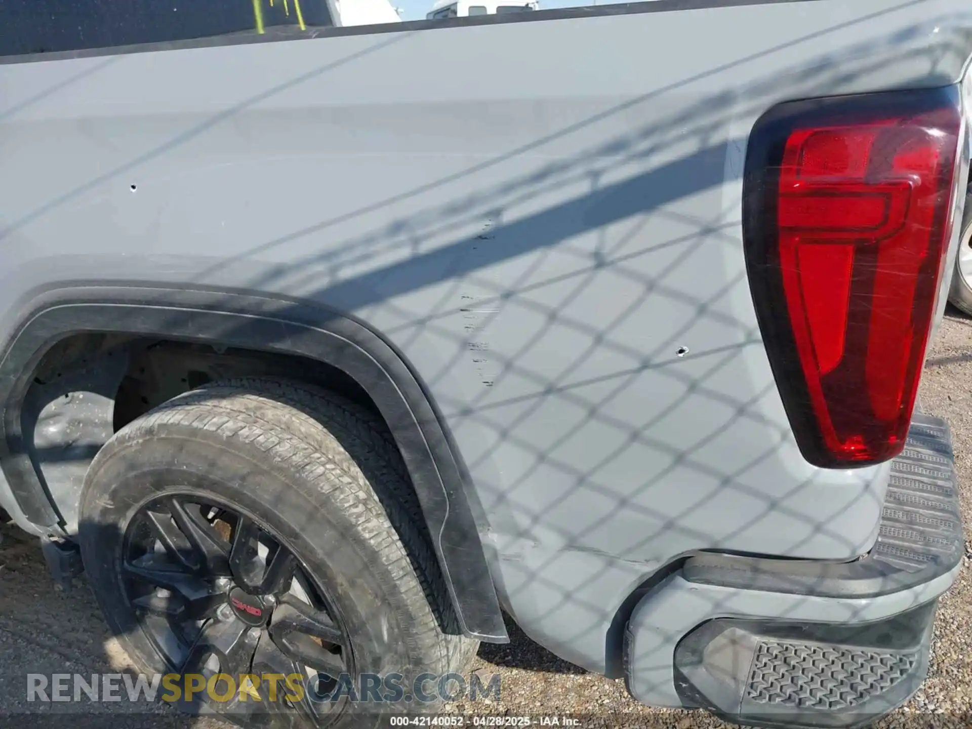 3 Photograph of a damaged car 3GTPHCEKXRG296415 GMC SIERRA 1500 2024