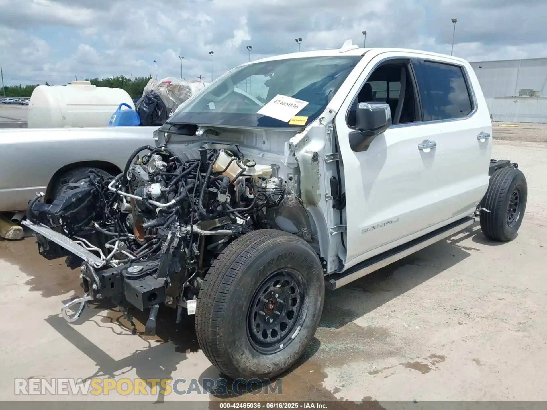 2 Фотография поврежденного автомобиля 3GTUUGED1RG124362 GMC SIERRA 1500 2024