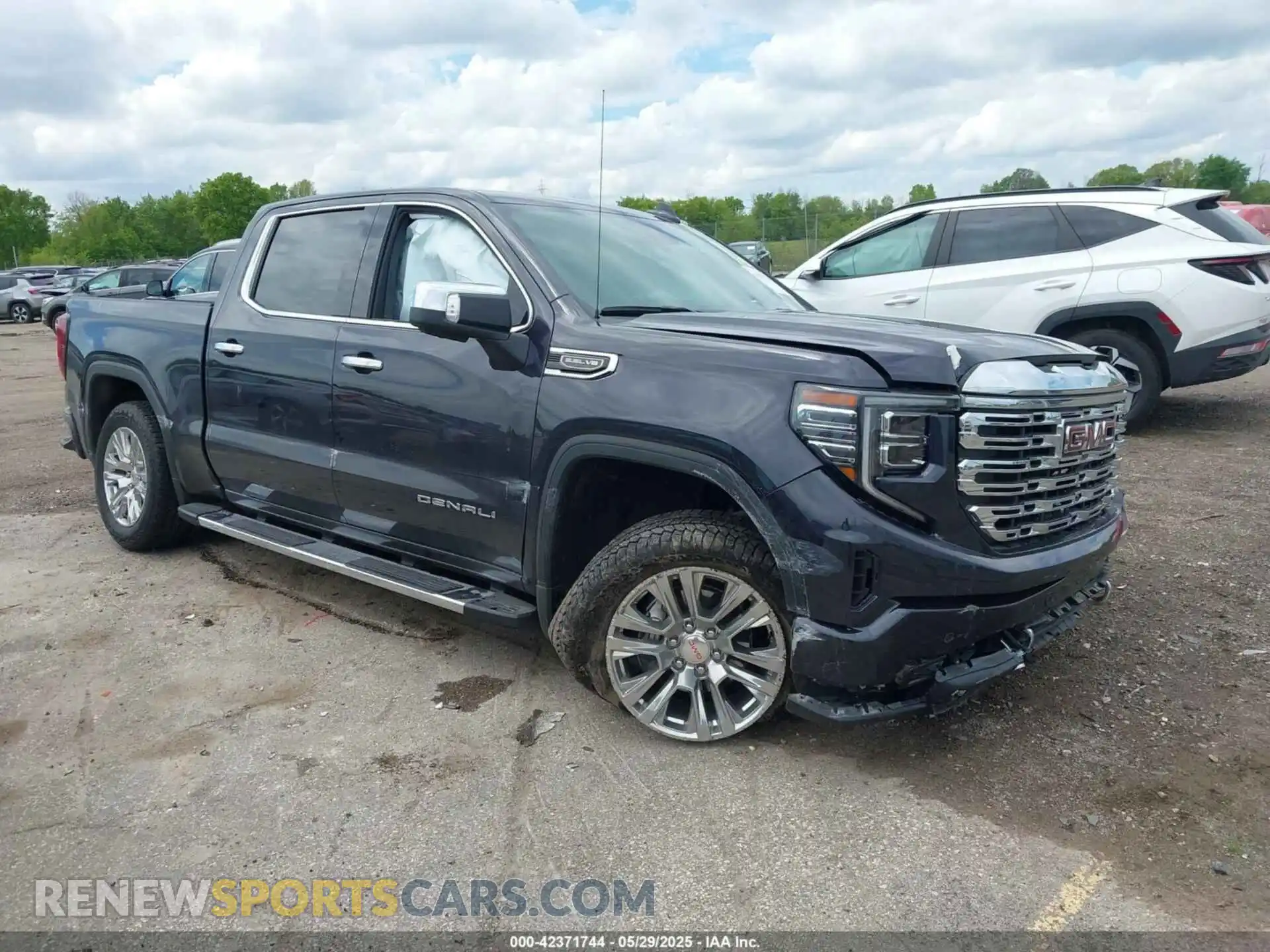 1 fotografías del automóvil dañado 3GTUUGED4RG312017 GMC SIERRA 1500 2024