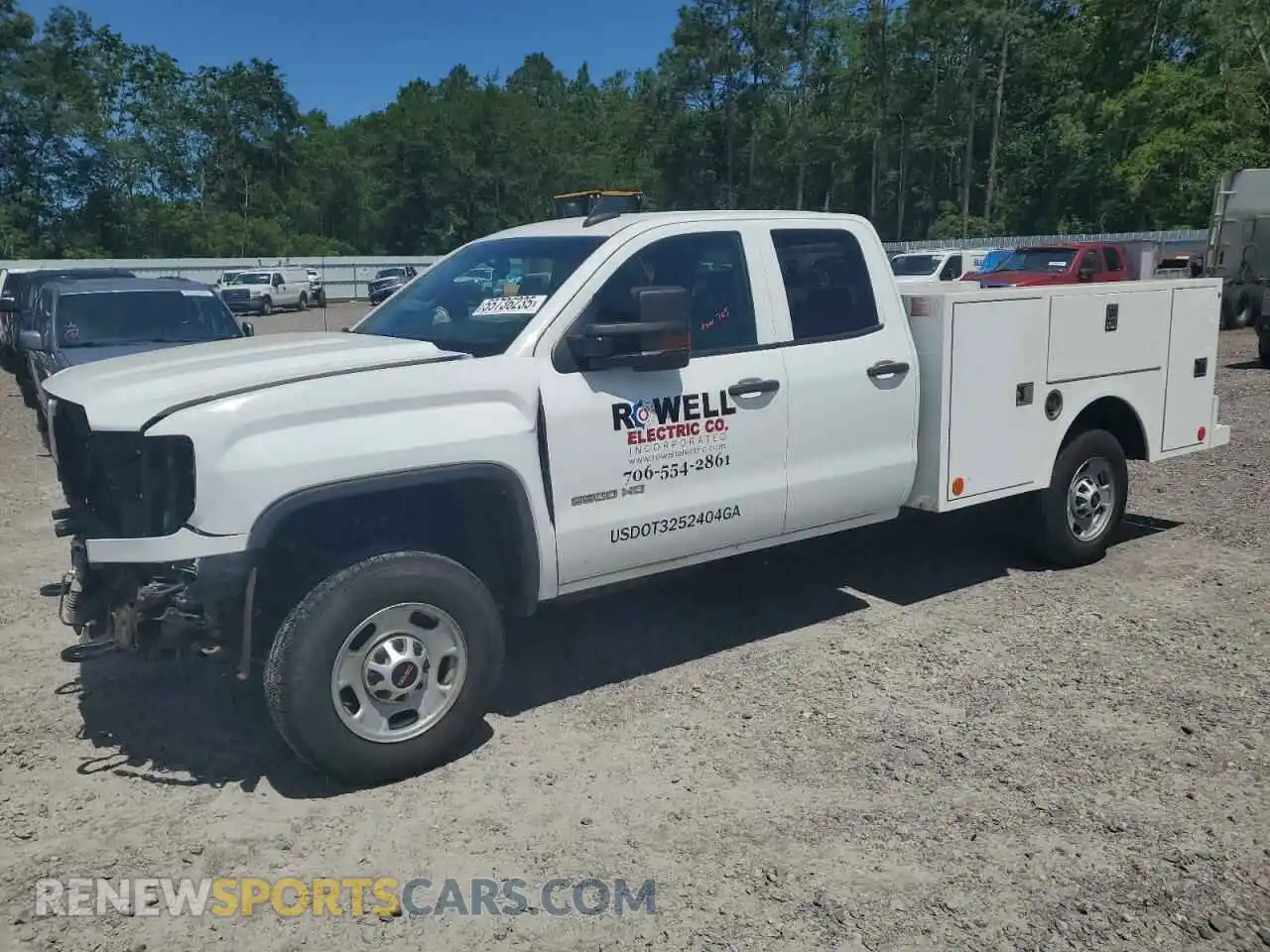 1 Photograph of a damaged car 2GD21NEG9K1201407 GMC SIERRA 2019