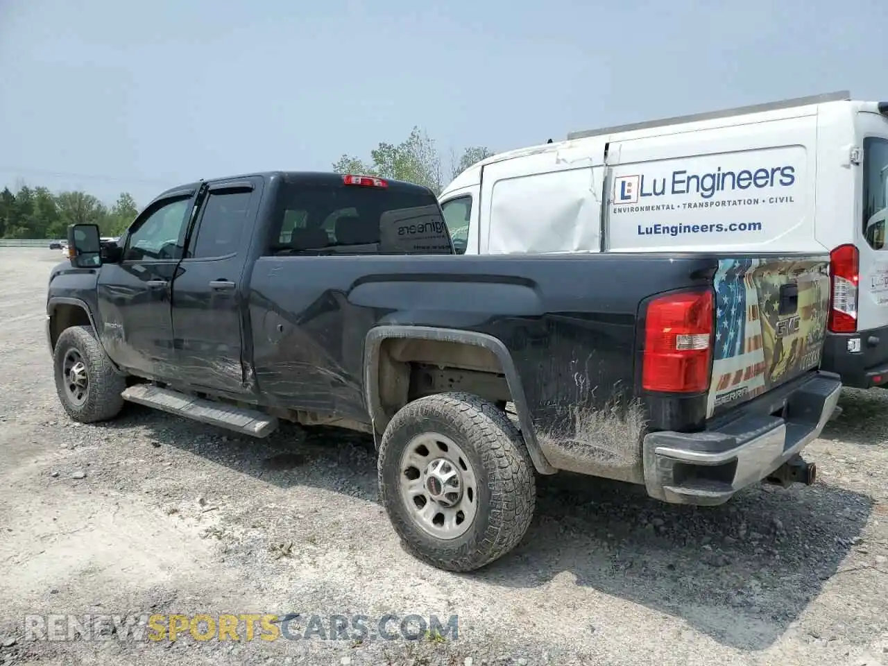 2 Photograph of a damaged car 2GT22NEG2K1190591 GMC SIERRA 2019