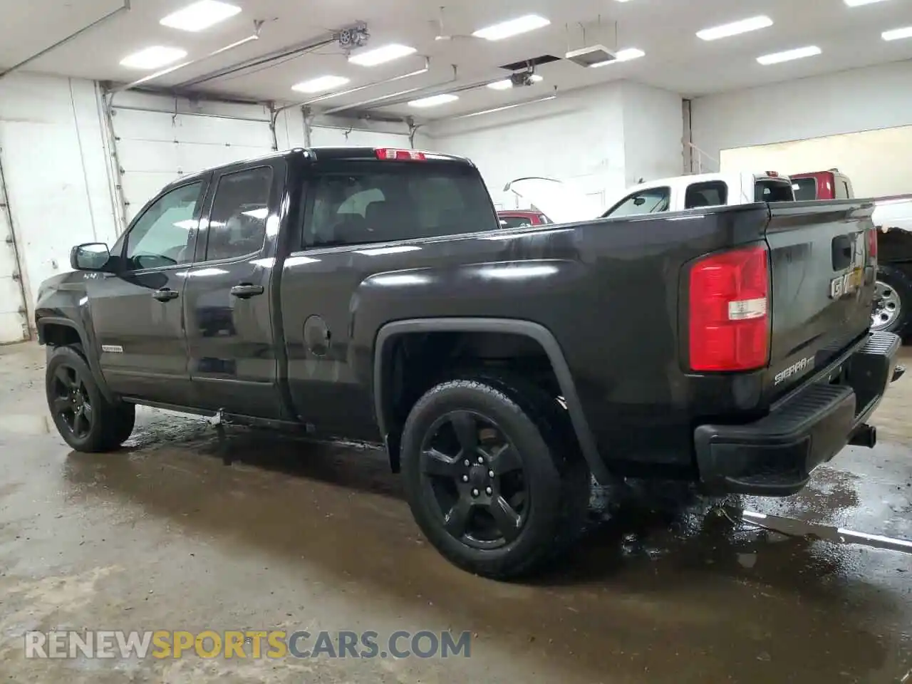 2 Photograph of a damaged car 2GTV2LEC6K1183898 GMC SIERRA 2019