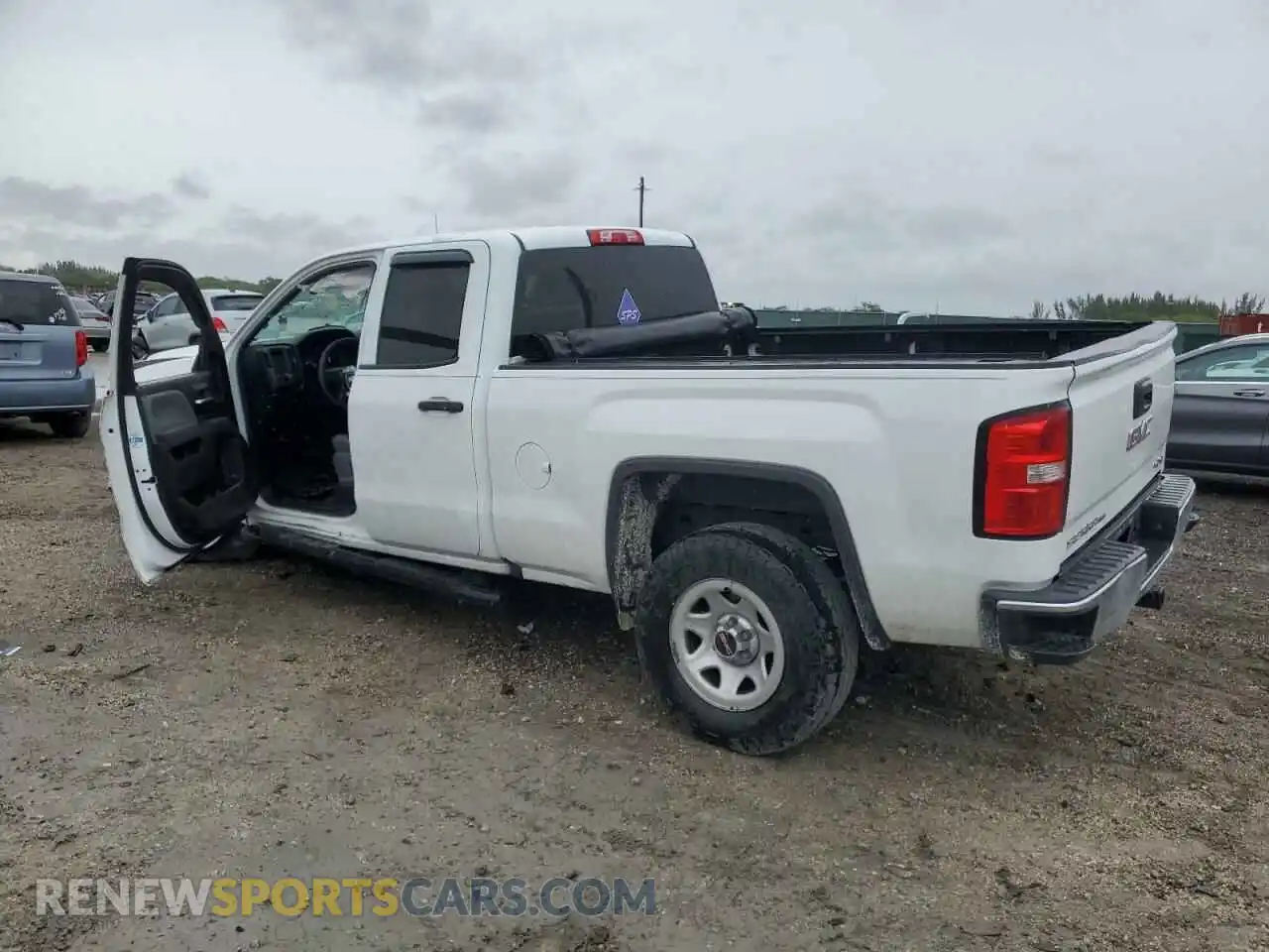 2 Photograph of a damaged car 2GTV2LEC7K1179309 GMC SIERRA 2019