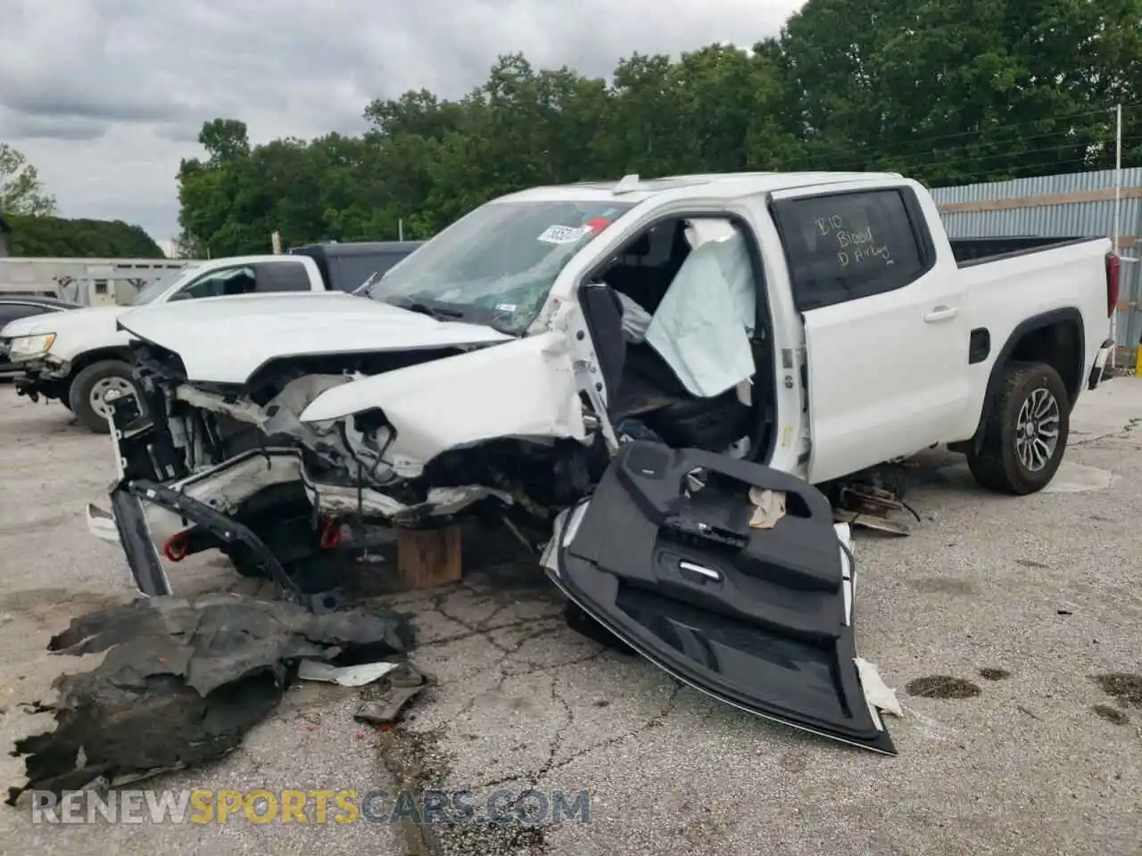 1 Photograph of a damaged car 3GTP9EEL2KG269507 GMC SIERRA 2019