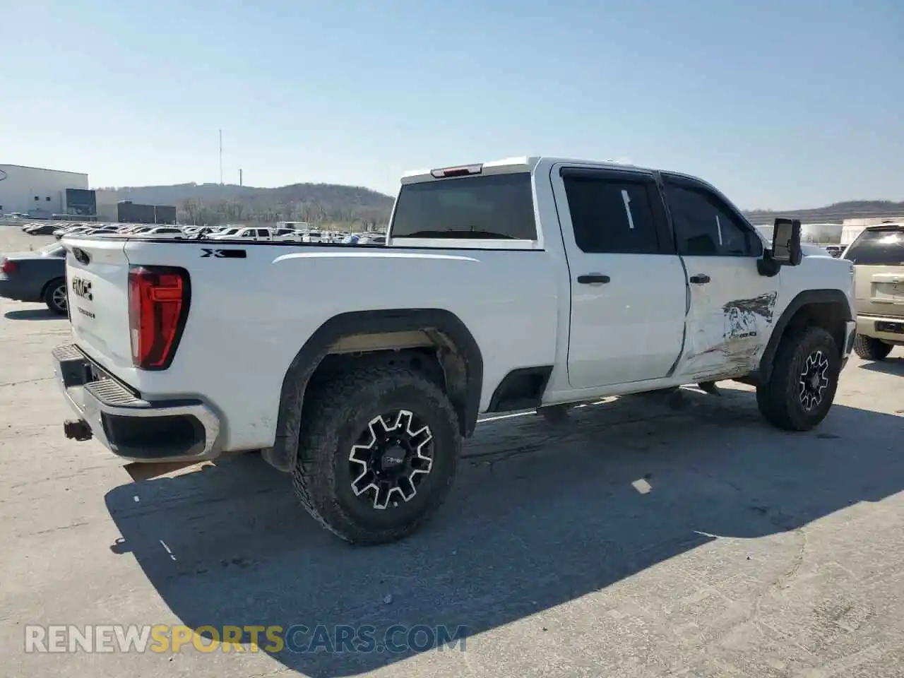 3 fotografías del automóvil dañado 1GT49LE72LF145802 GMC SIERRA 2020