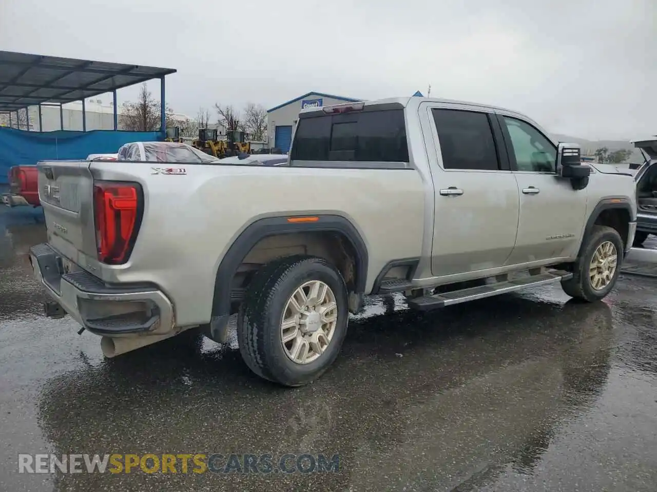 3 Photograph of a damaged car 1GT49NEY1LF112083 GMC SIERRA 2020