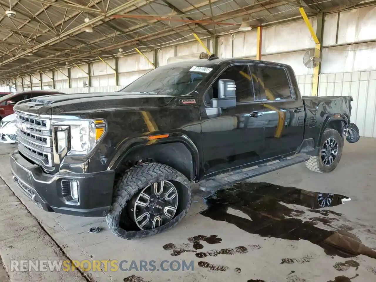 1 Photograph of a damaged car 1GT49NEY9LF158129 GMC SIERRA 2020
