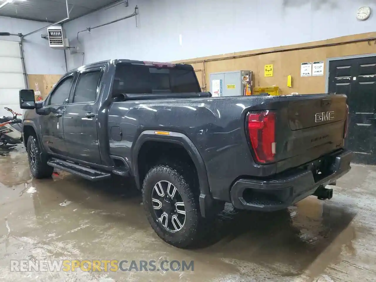 2 Photograph of a damaged car 1GT49PEY6LF222476 GMC SIERRA 2020