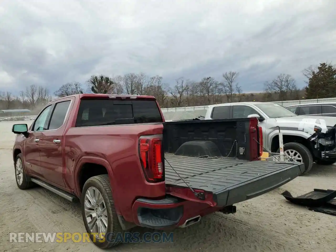 2 Photograph of a damaged car 1GTP8FET9LZ326988 GMC SIERRA 2020
