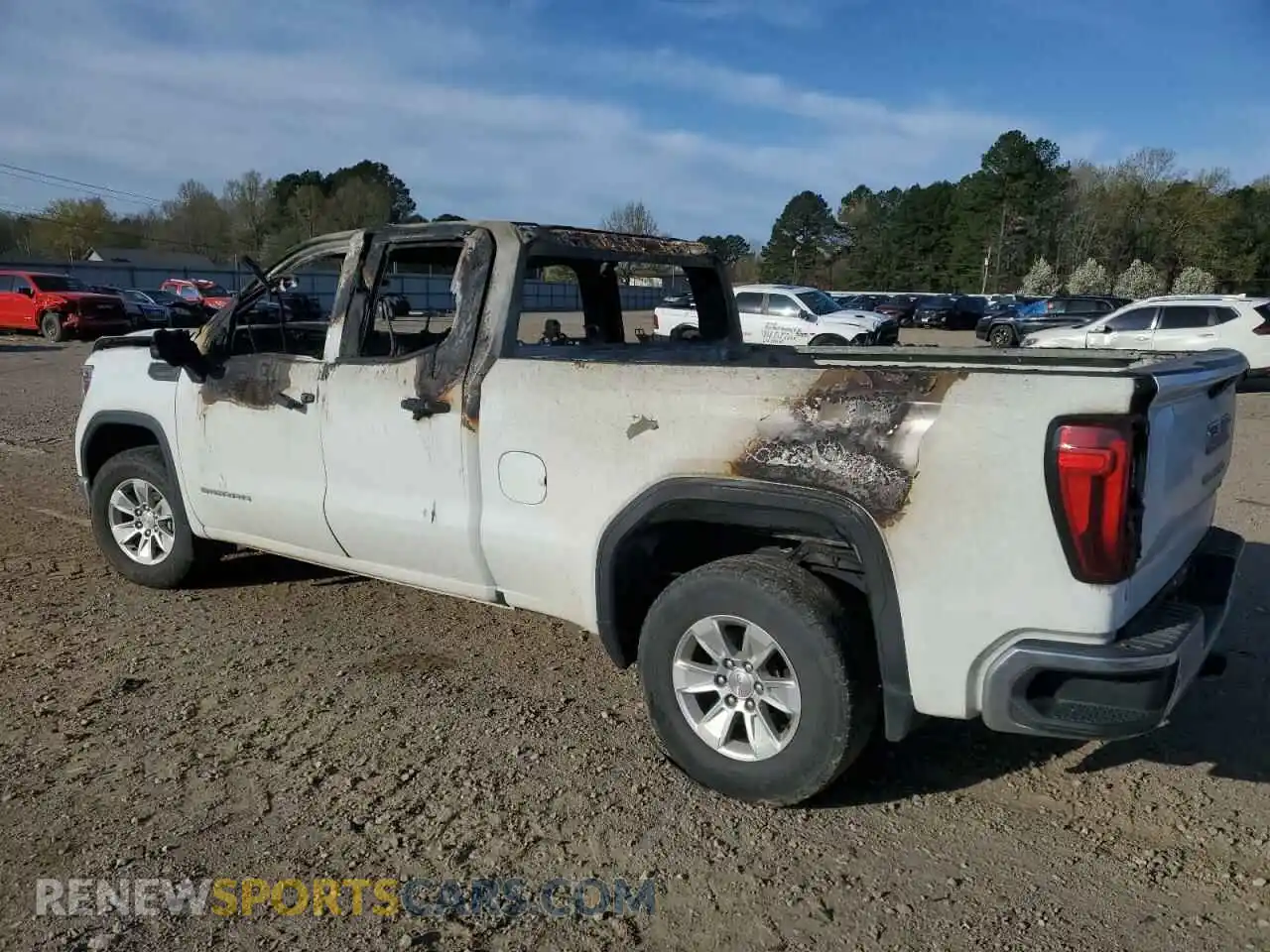 2 Photograph of a damaged car 1GTR8AEF0LZ322107 GMC SIERRA 2020