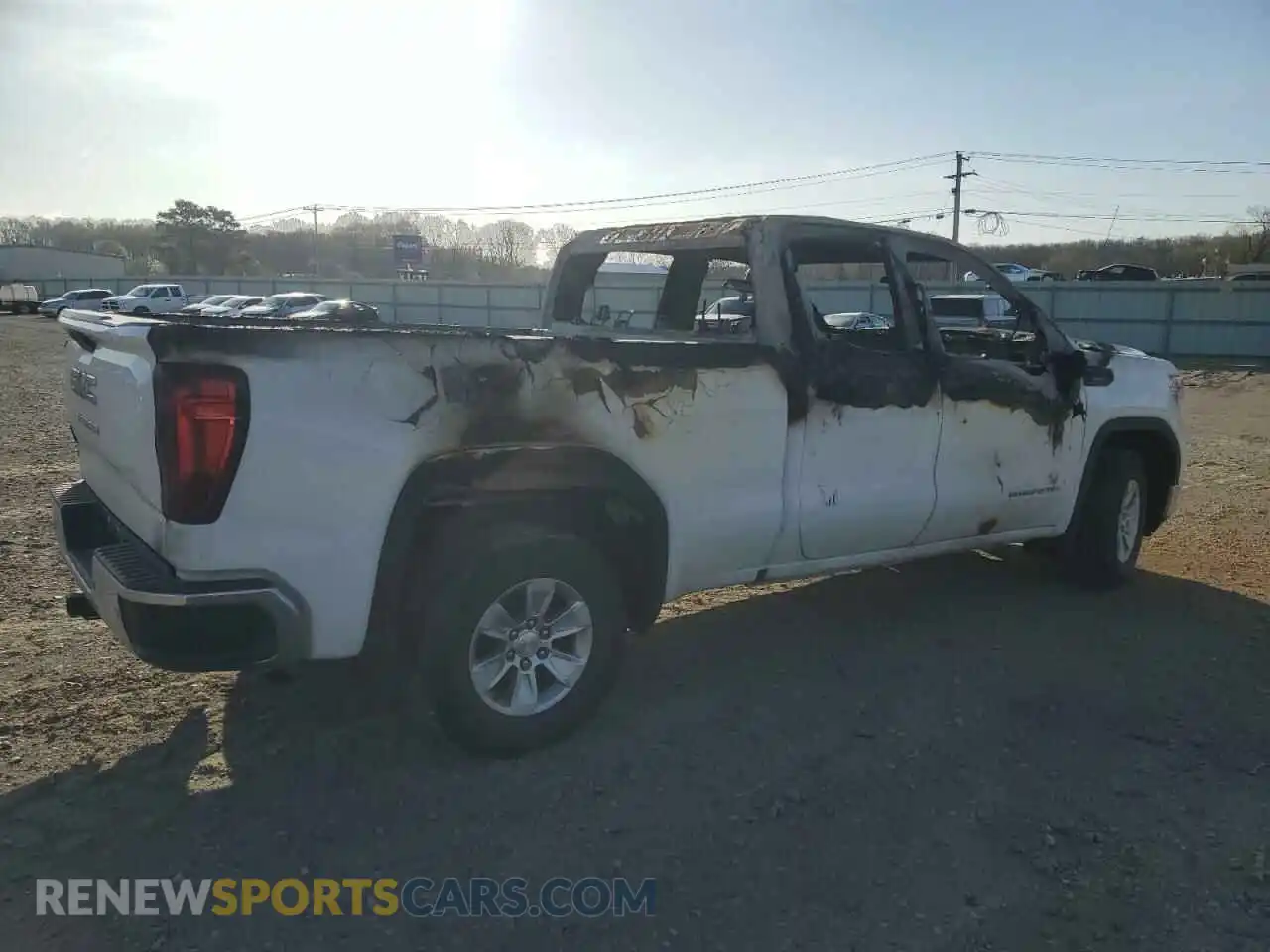 3 Photograph of a damaged car 1GTR8AEF0LZ322107 GMC SIERRA 2020