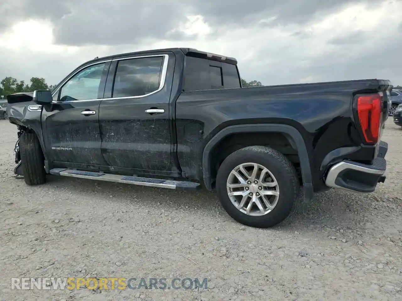 2 Photograph of a damaged car 3GTP8DED2LG285715 GMC SIERRA 2020