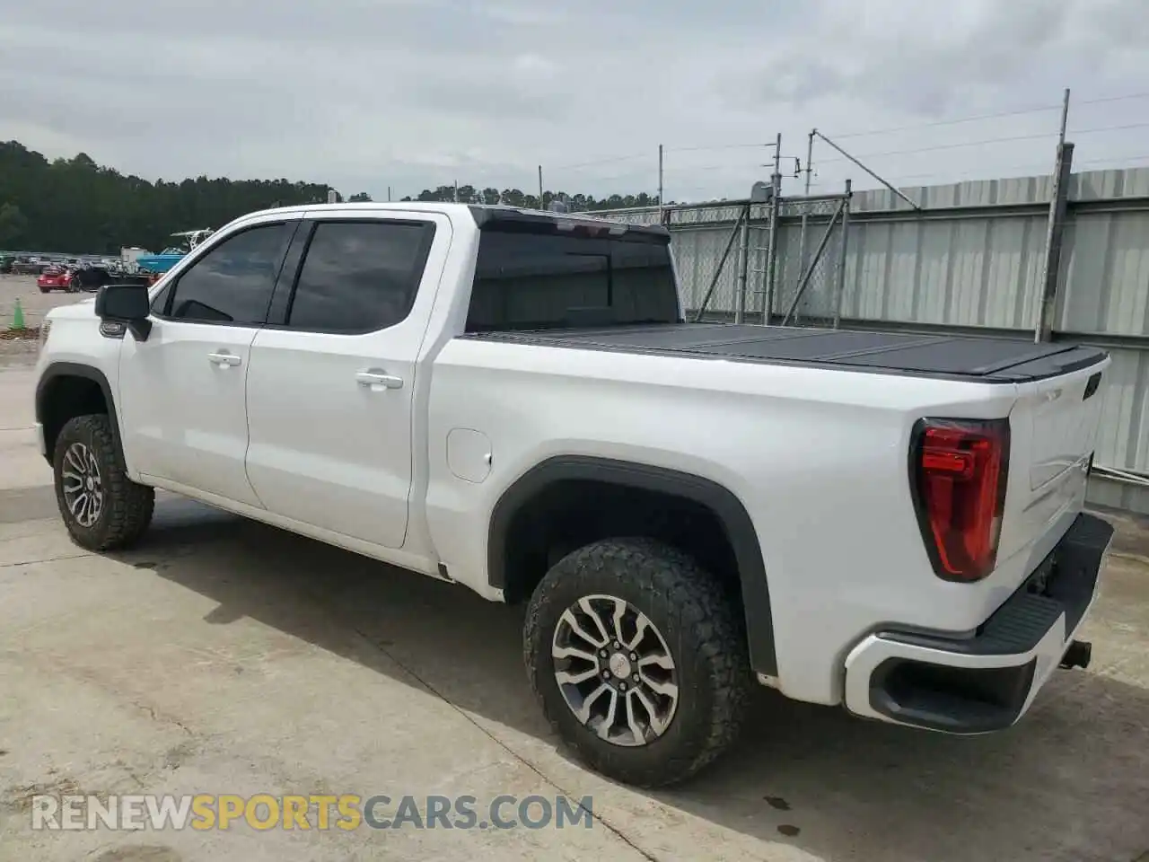 2 Photograph of a damaged car 3GTP9EEL0LG440322 GMC SIERRA 2020