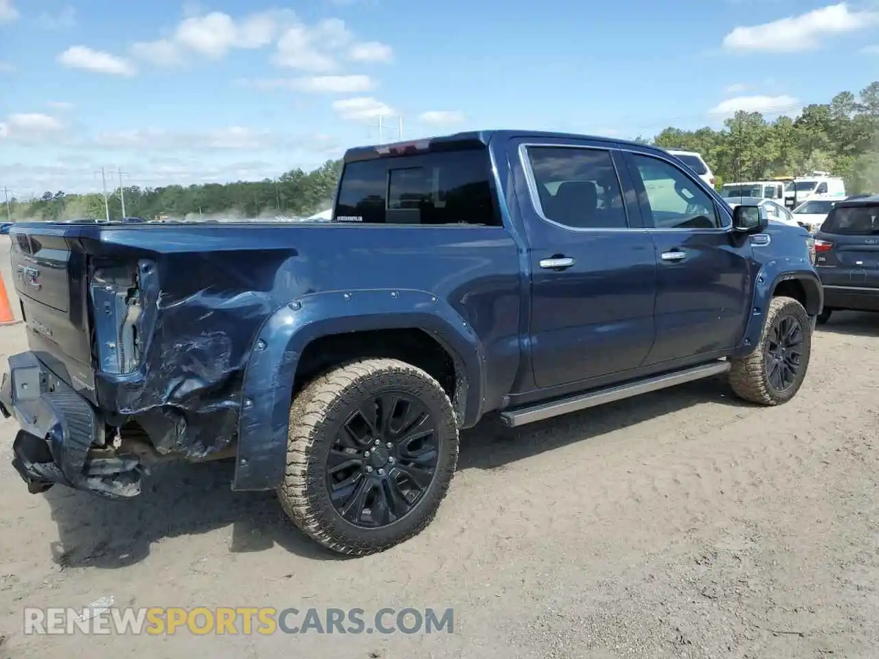 3 Photograph of a damaged car 3GTU9FEL7LG352375 GMC SIERRA 2020