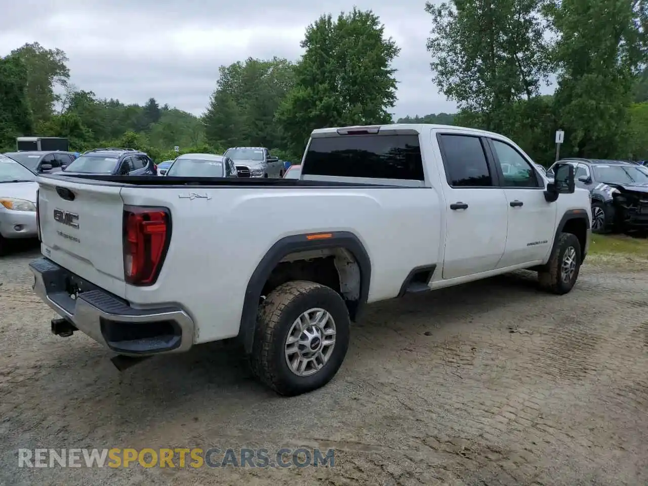 3 Photograph of a damaged car 1GT19LE77MF259539 GMC SIERRA 2021